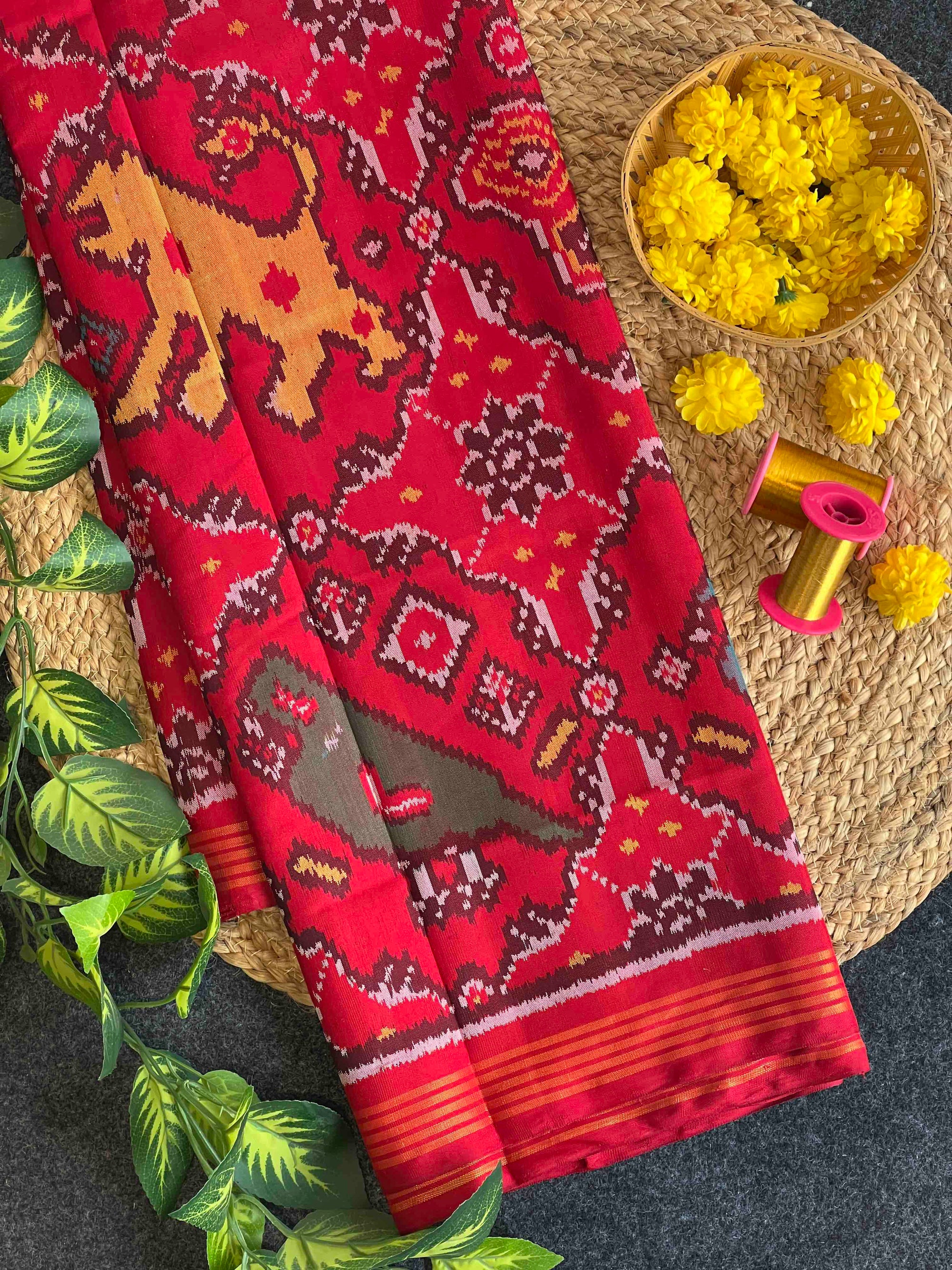 Handwoven Patola Silk Saree Chaabadi With 4 Motif