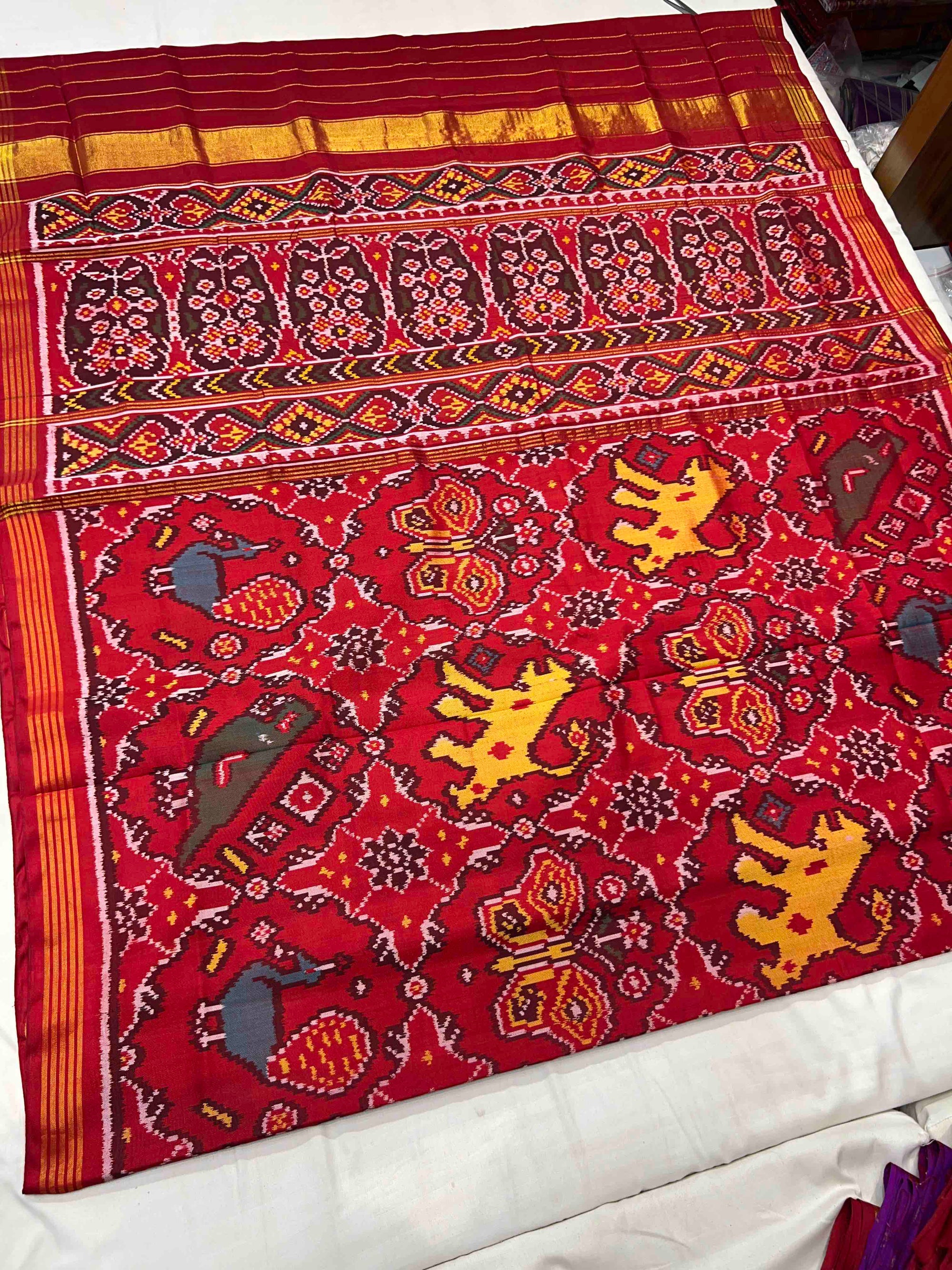 Handwoven Patola Silk Saree Chaabadi With 4 Motif
