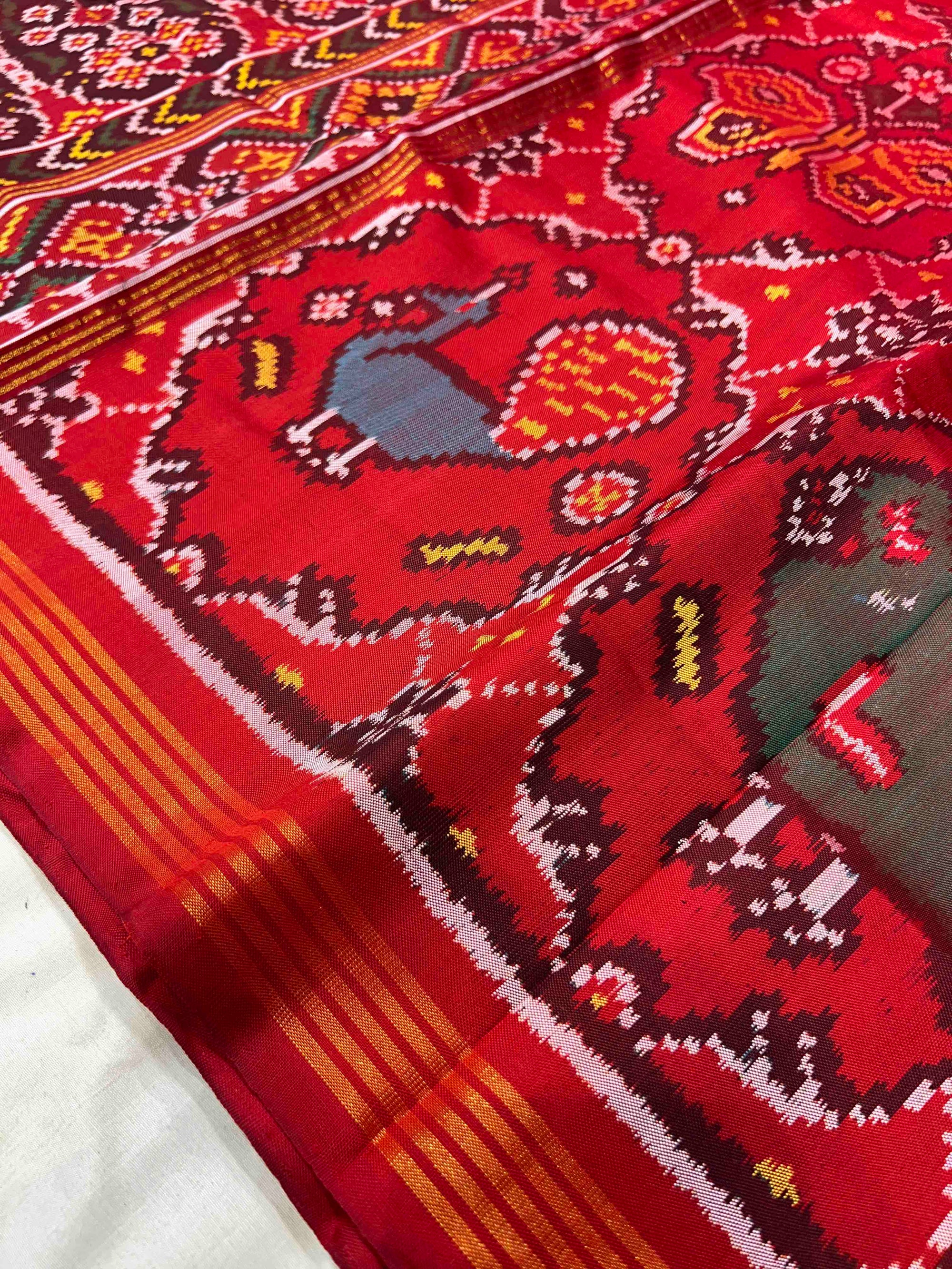 Handwoven Patola Silk Saree Chaabadi With 4 Motif