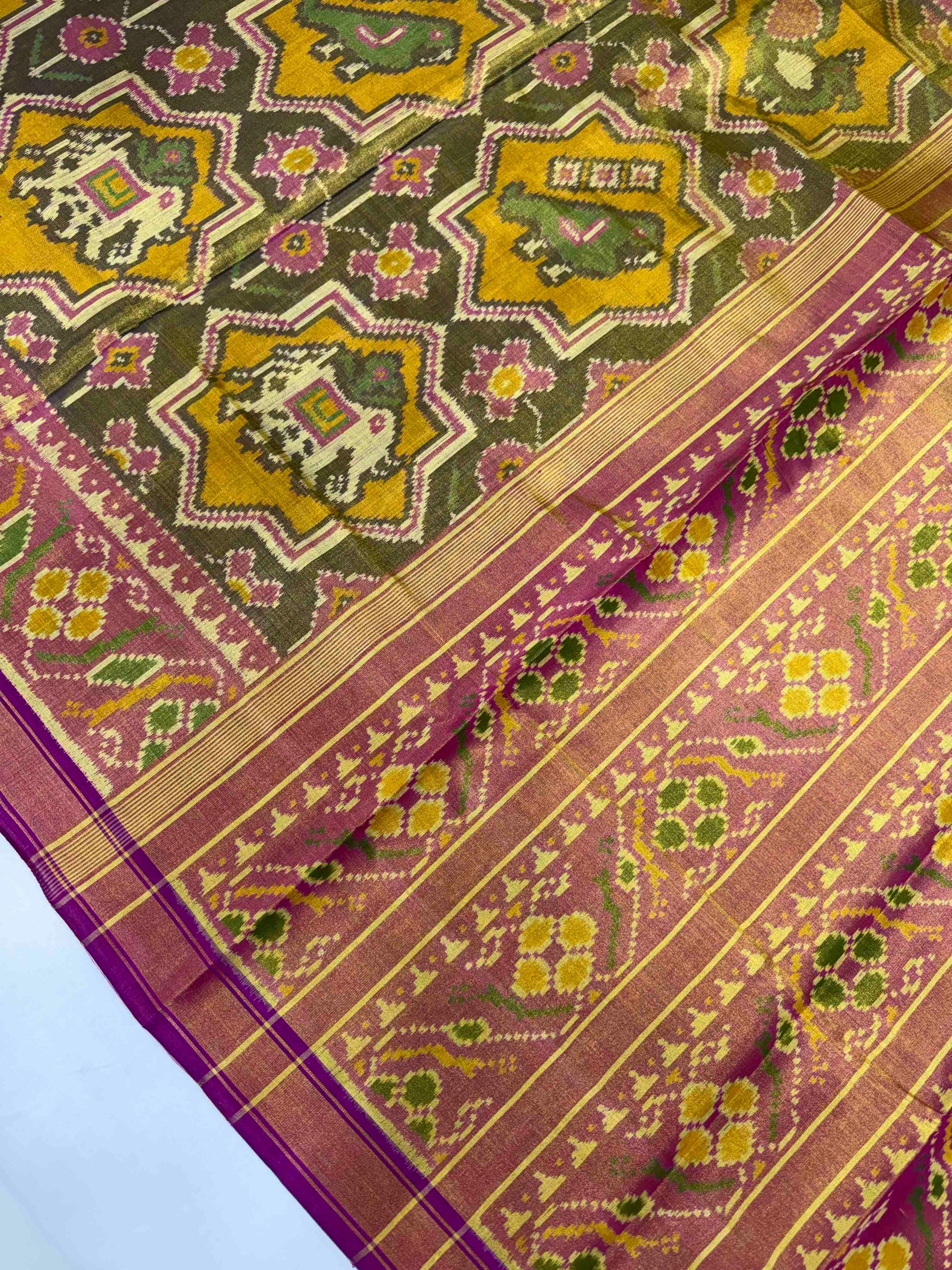 Star 3 Figure With Pink Border Pallu Tissue Double Zari Patola Saree