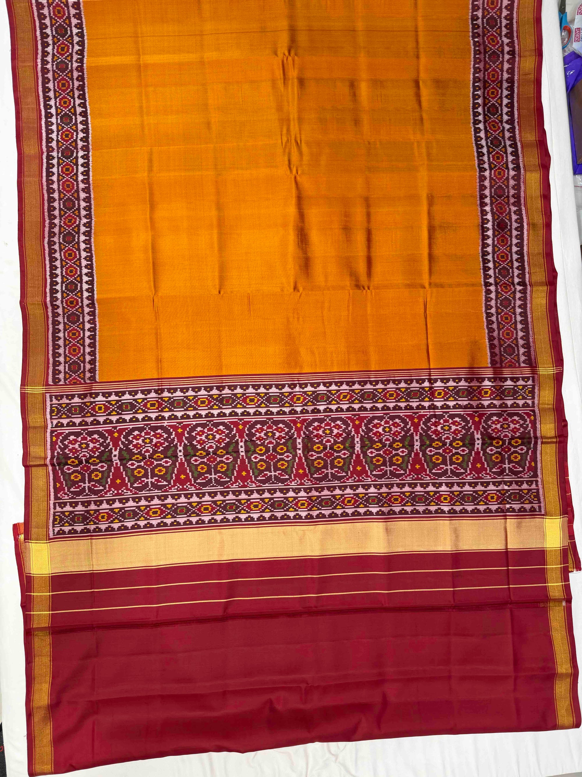 Plain Yellow With Maroon Hand Woven Rajkot Patola Silk Saree