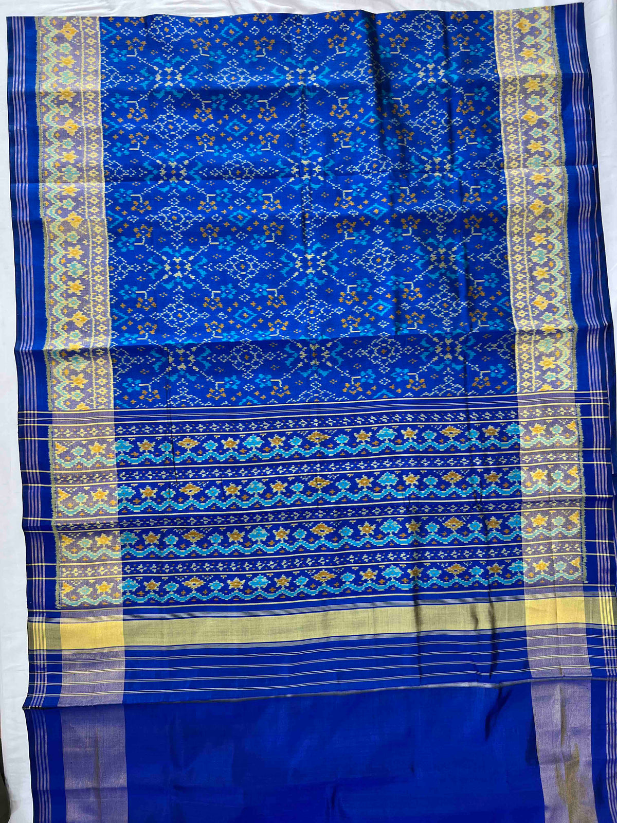 Full Blue Navratan Design Hand Woven Rajkot Patola Silk Saree