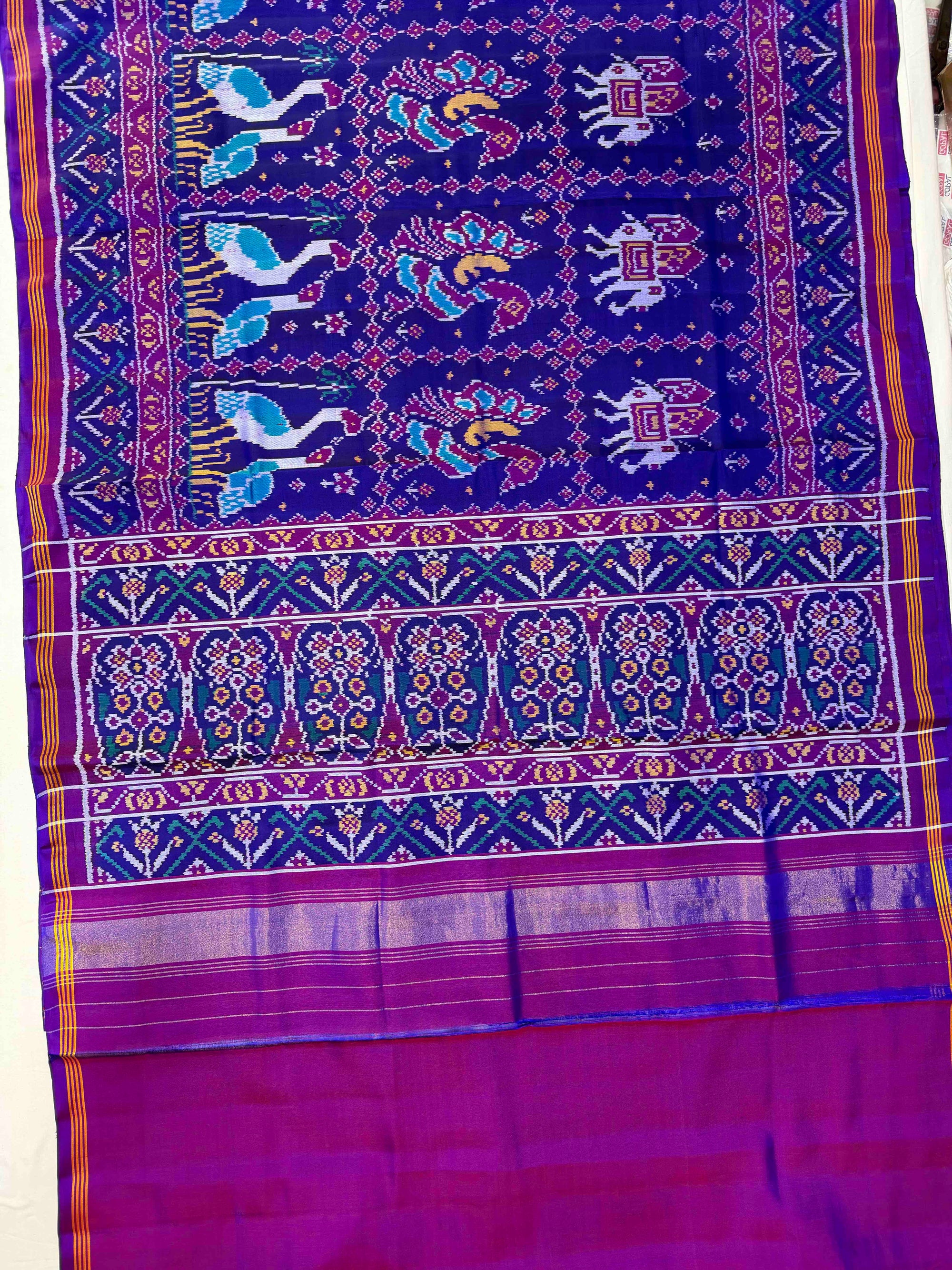 Magenta Big Motifs Design Hand Woven Rajkot Ikat Patola Silk Saree