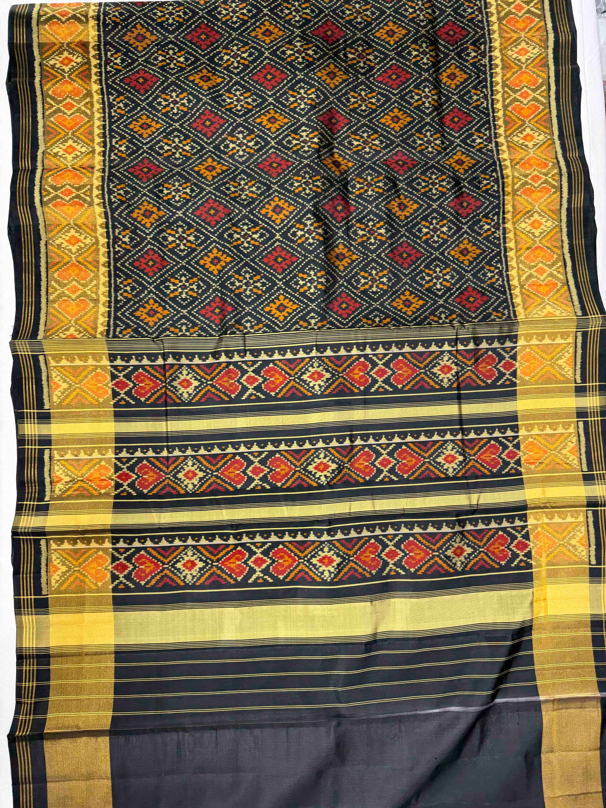 Full Black Paanchanda Design Hand Woven Rajkot Patola Silk Saree