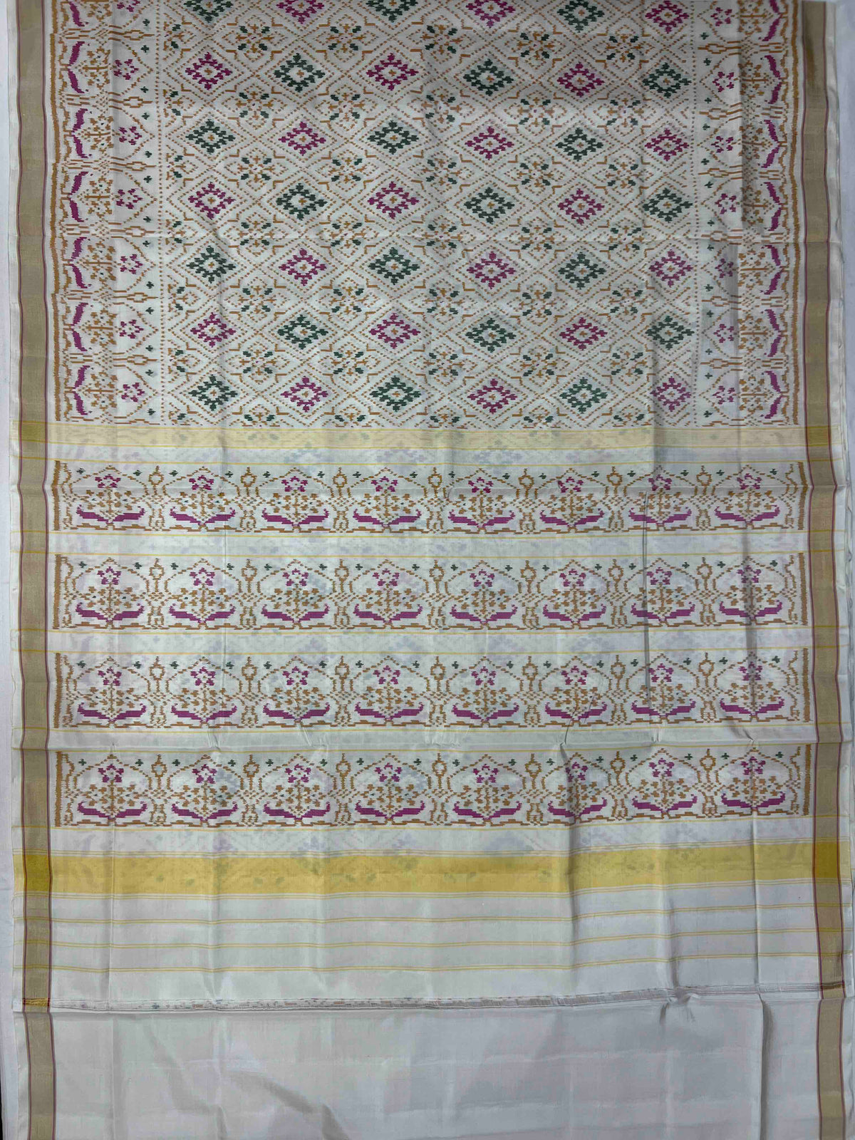 Full White Paanchanda Design Hand Woven Rajkot Patola Silk Saree