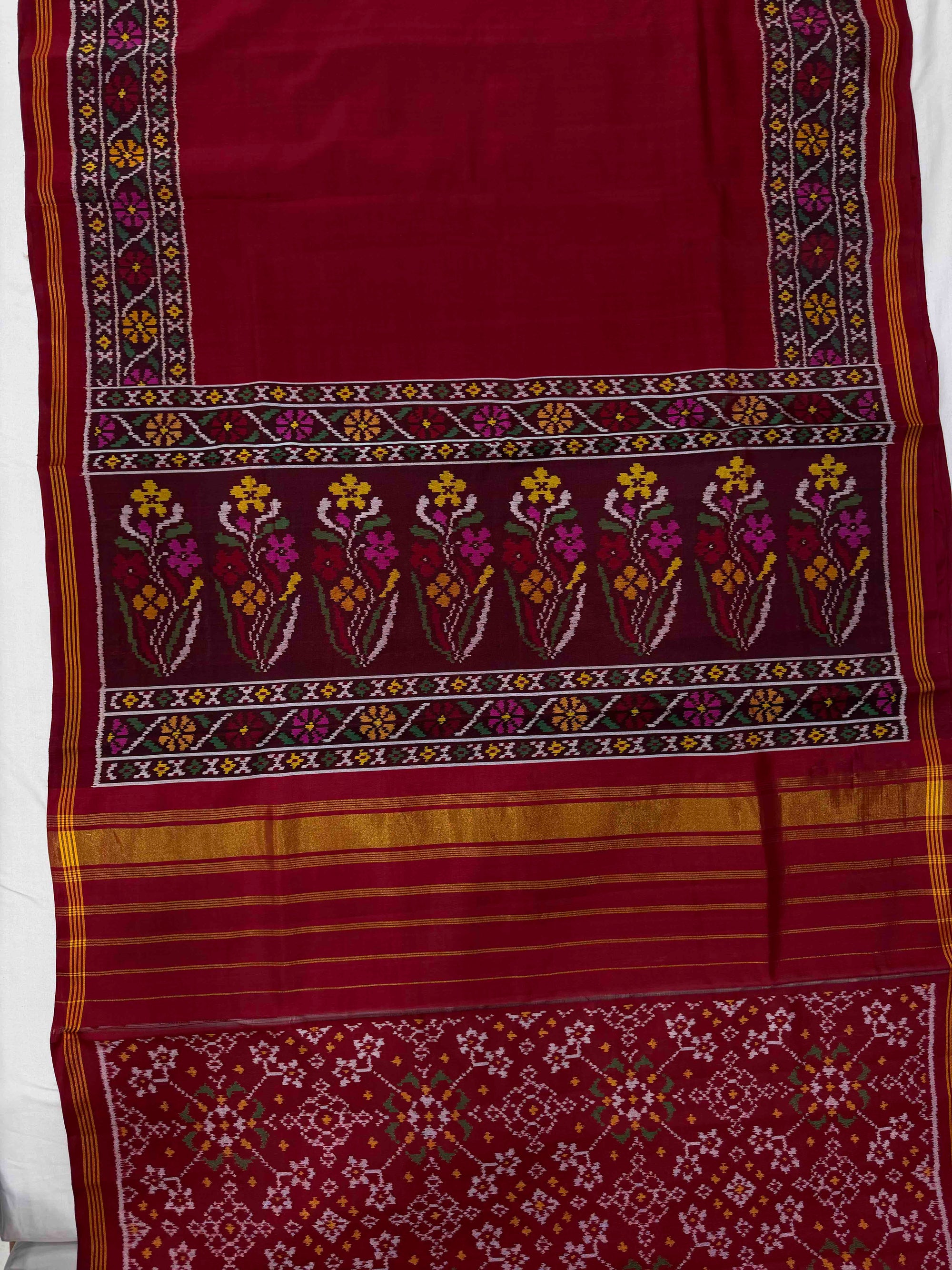 Plain Red With Maroon Hand Woven Rajkot Ikat Patola Silk Saree