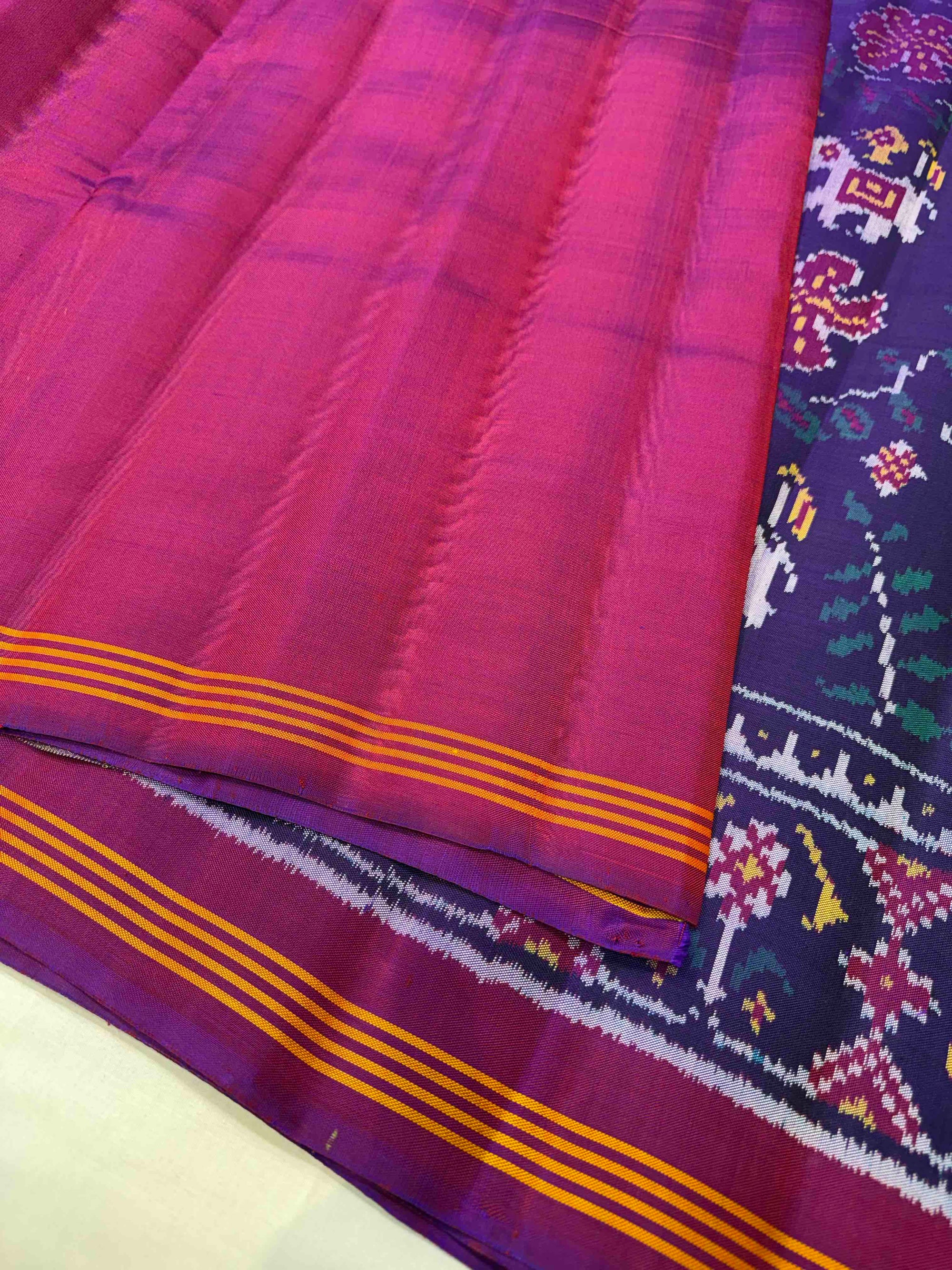 Full Purple Fancy Small Motifs Design Hand Woven Ikat Patola Silk Saree