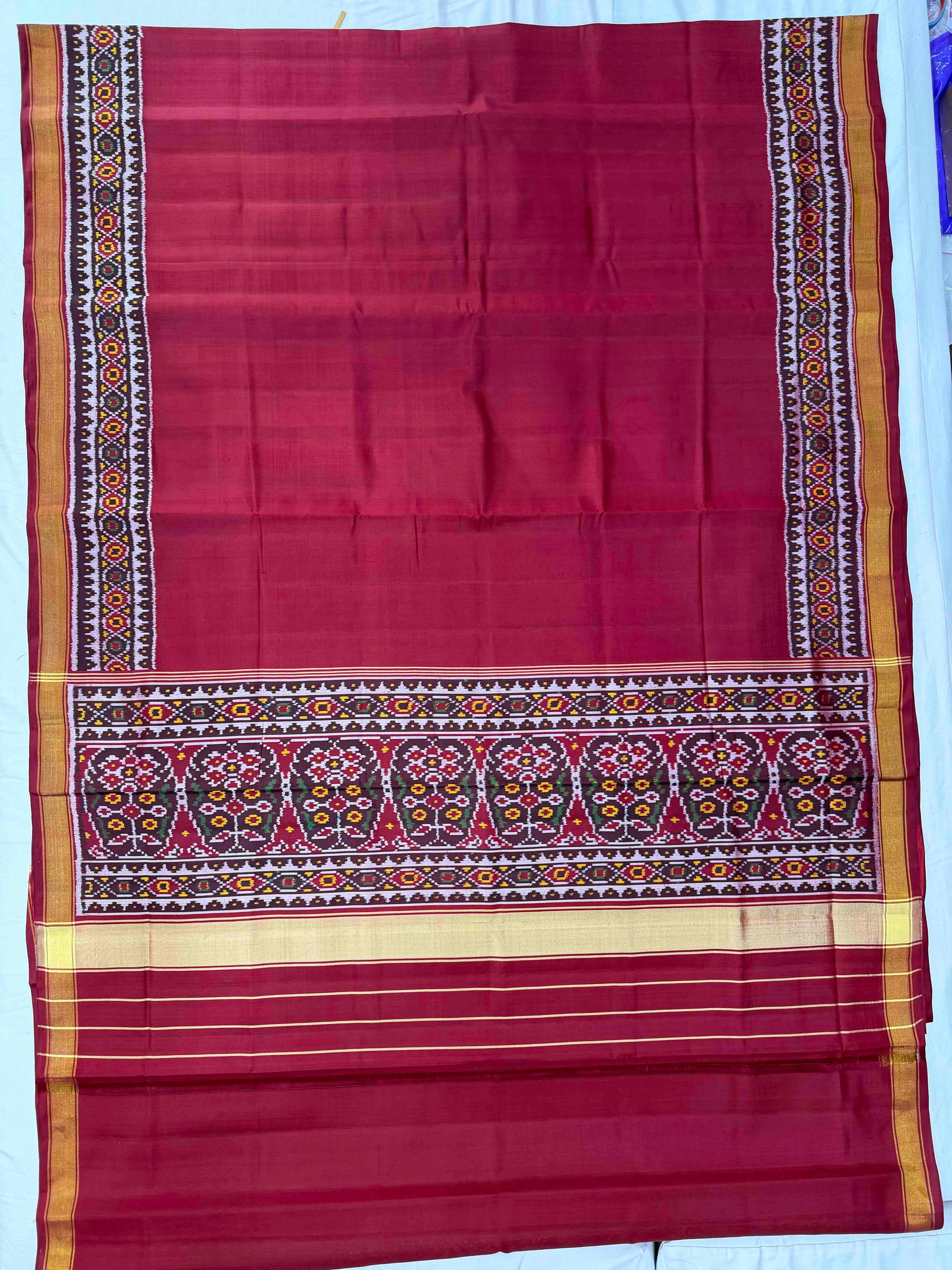 Plain Red With Maroon Hand Woven Rajkot Patola Silk Saree