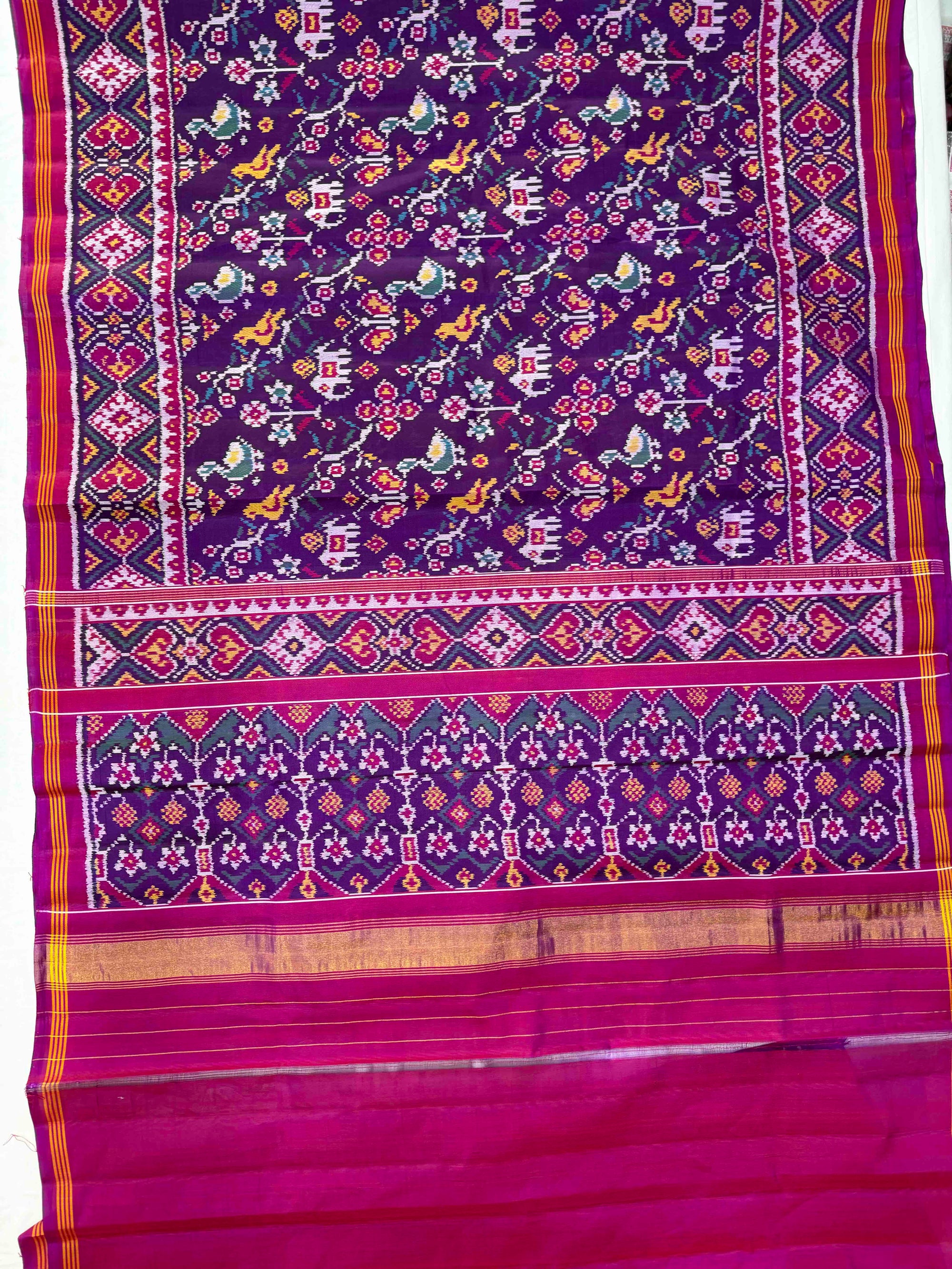 Purple Small Laheriya Motifs Hand Woven Rajkot Ikat Patola Silk Saree