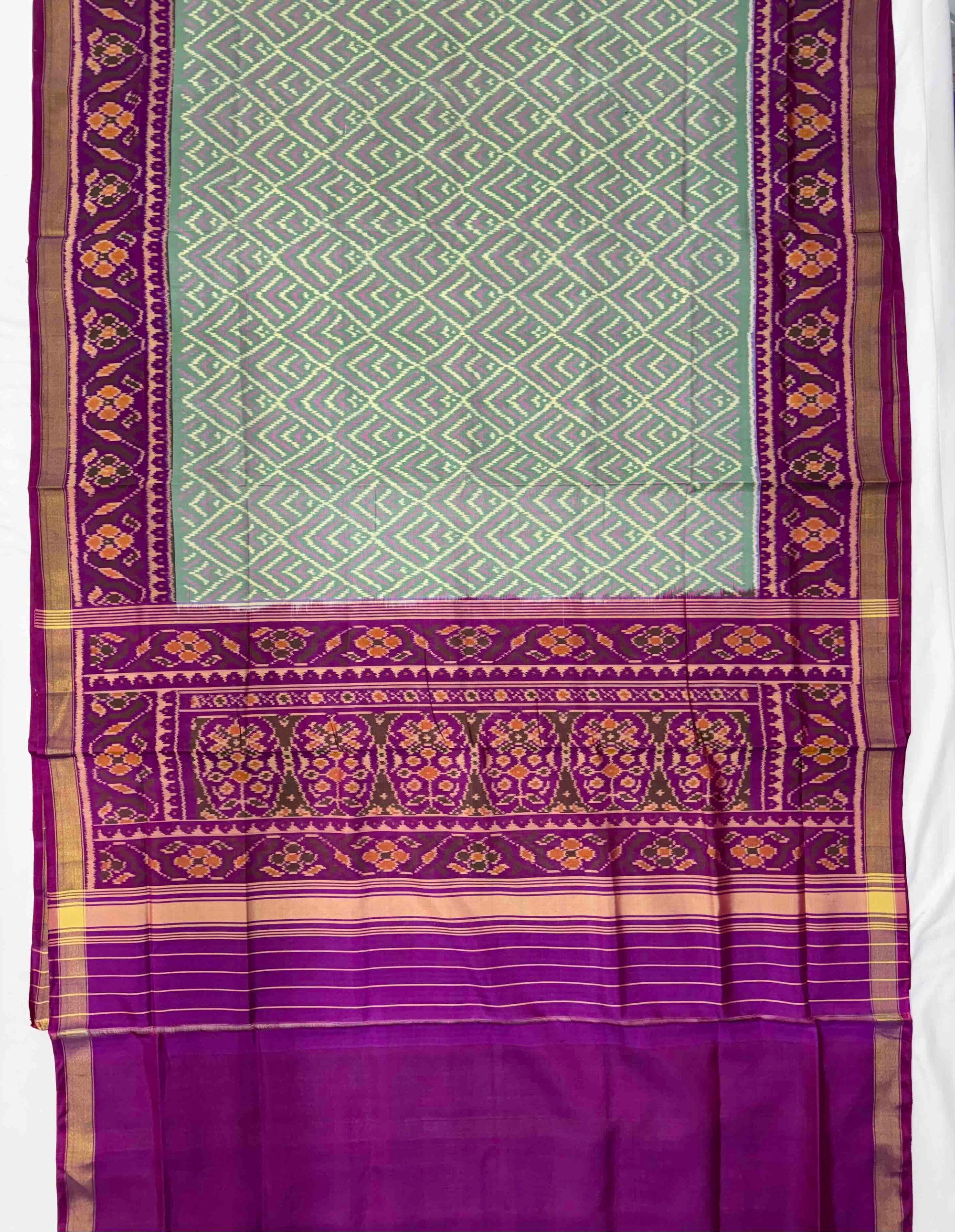 Light Green With Purple Hand Woven Rajkot Patola Silk Saree