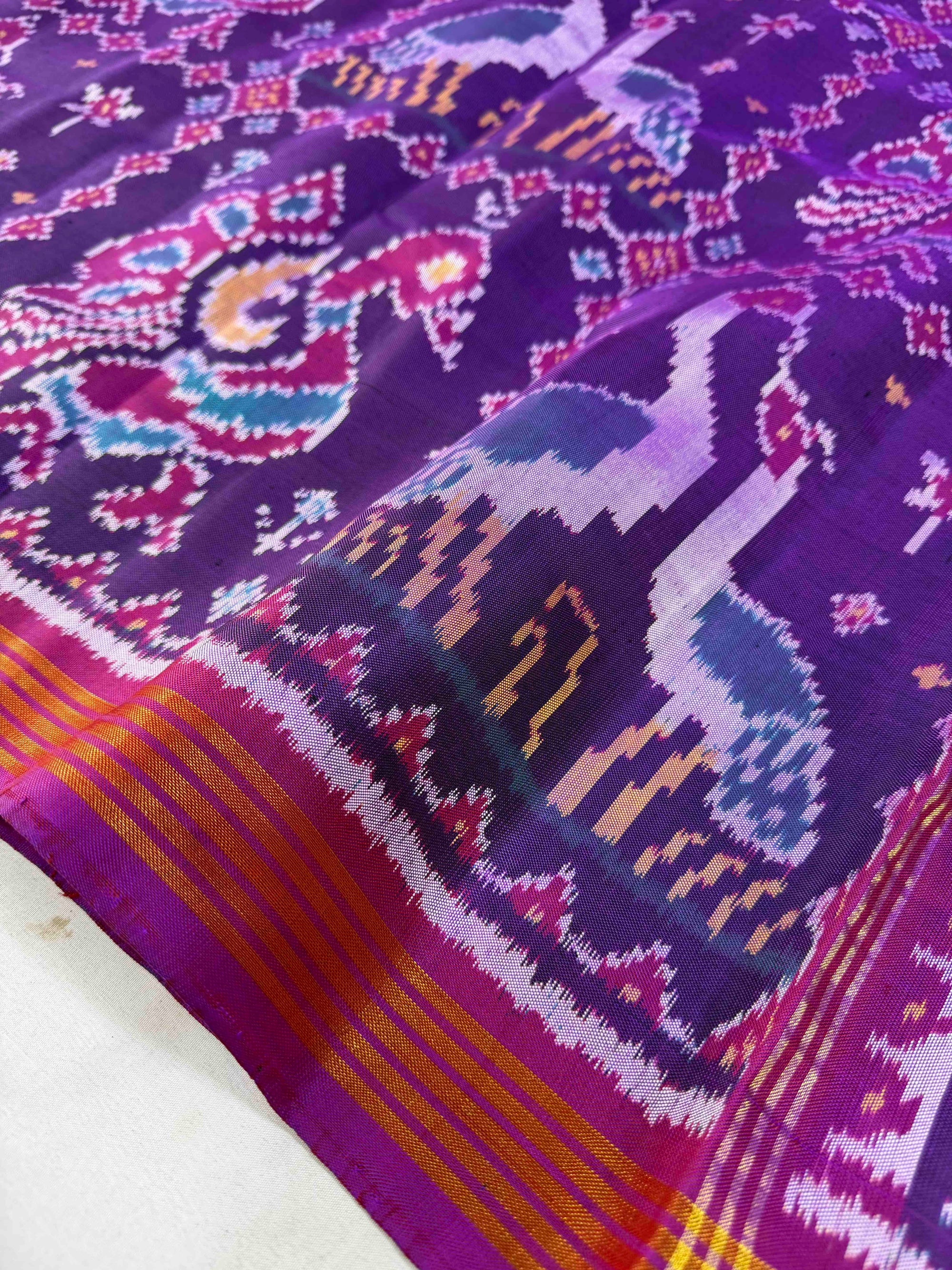 Purple Big Motifs Design Hand Woven Rajkot Ikat Patola Silk Saree