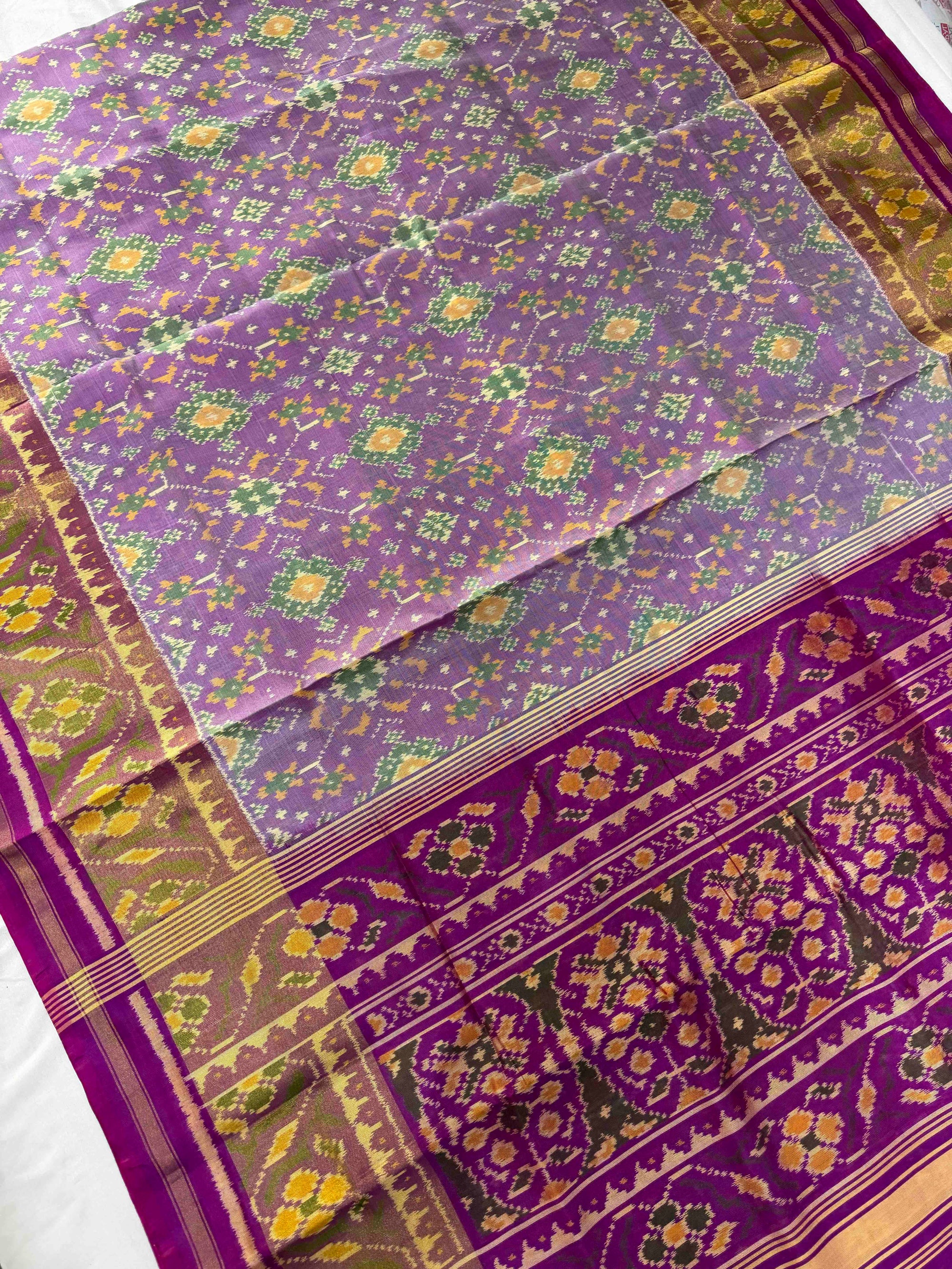 Light Purple & Purple Navratan Hand Woven Rajkot Patola Silk Saree