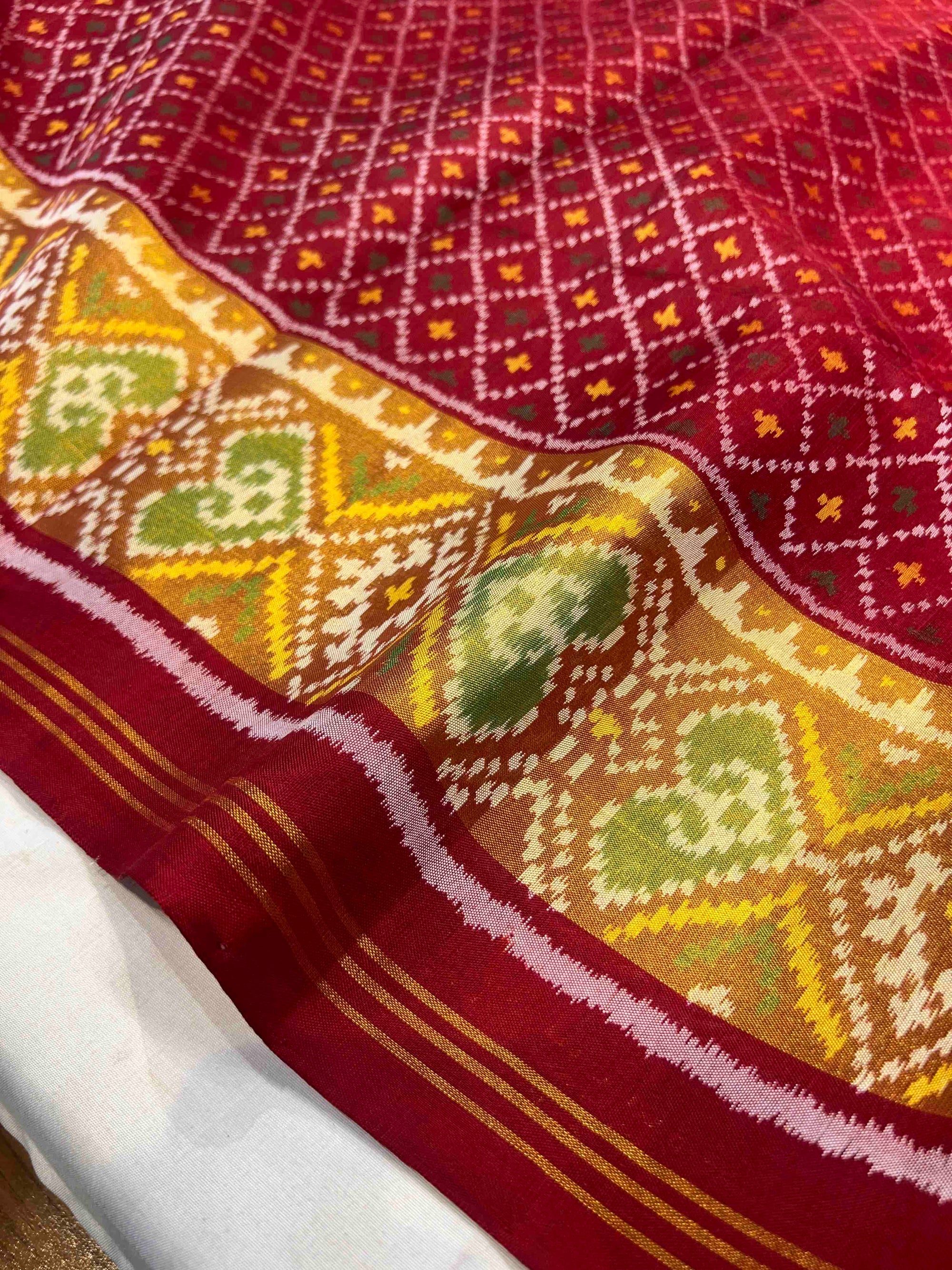Full Red Daliya Bhat Design Hand Woven Rajkot Patola Silk Saree