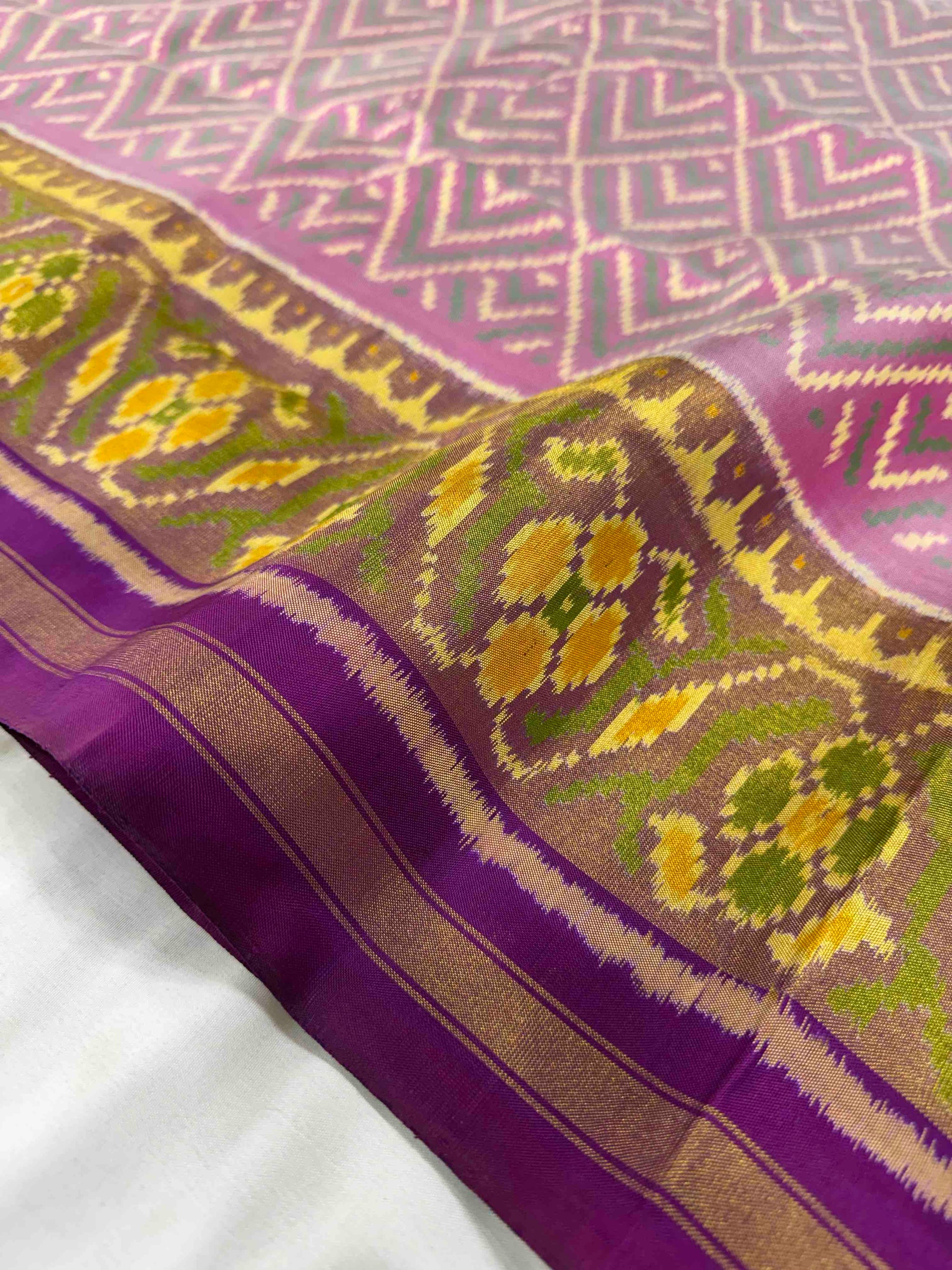 Light Pink With Purple Hand Woven Rajkot Patola Silk Saree