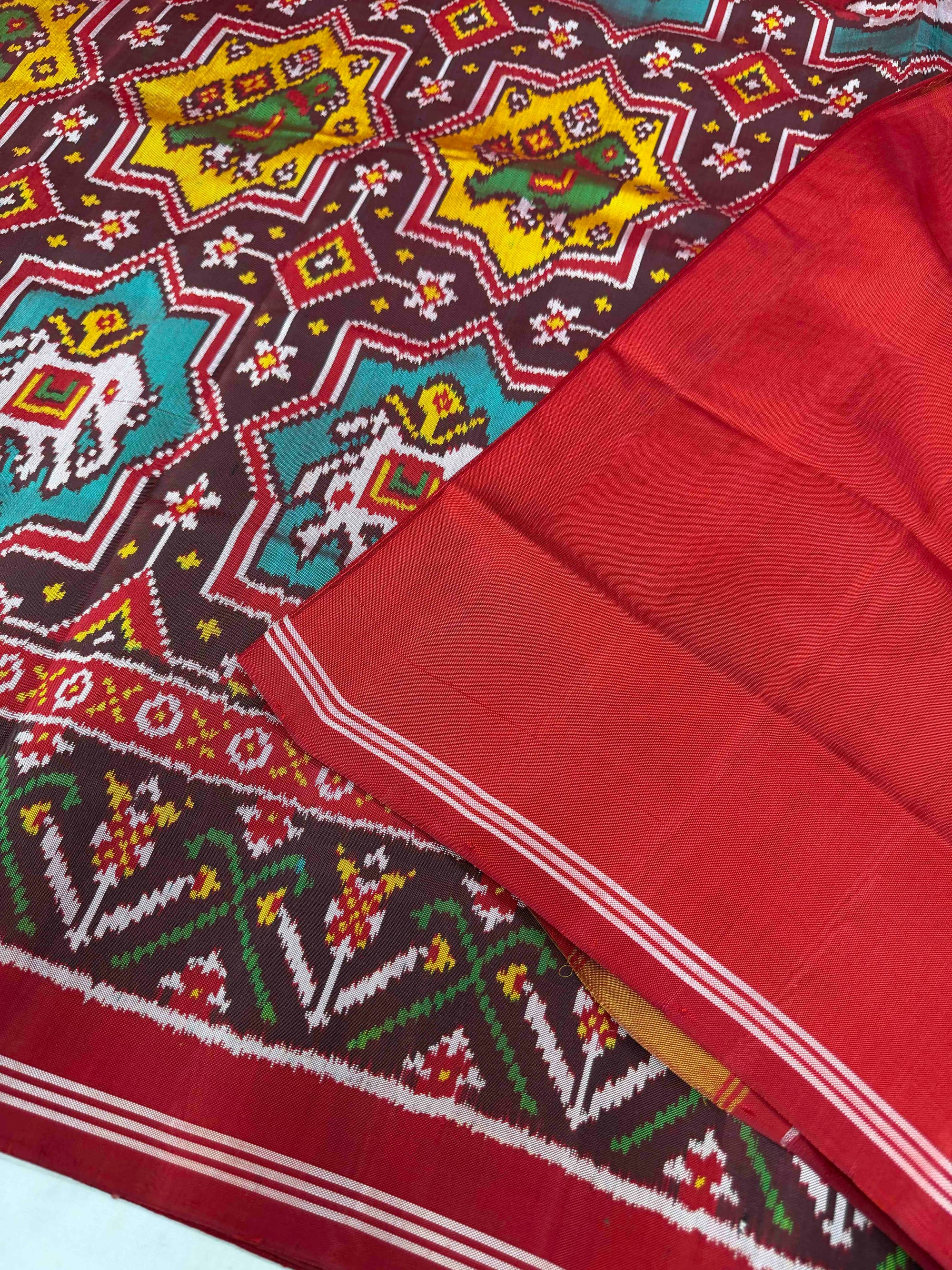 Maroon And Red  Star Motifs Design Hand Woven Rajkot Ikat Patola Silk Saree