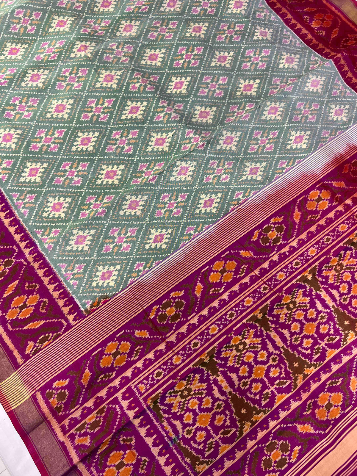 Light Green With Purple Navratan Design Hand Woven Rajkot Patola Silk Saree