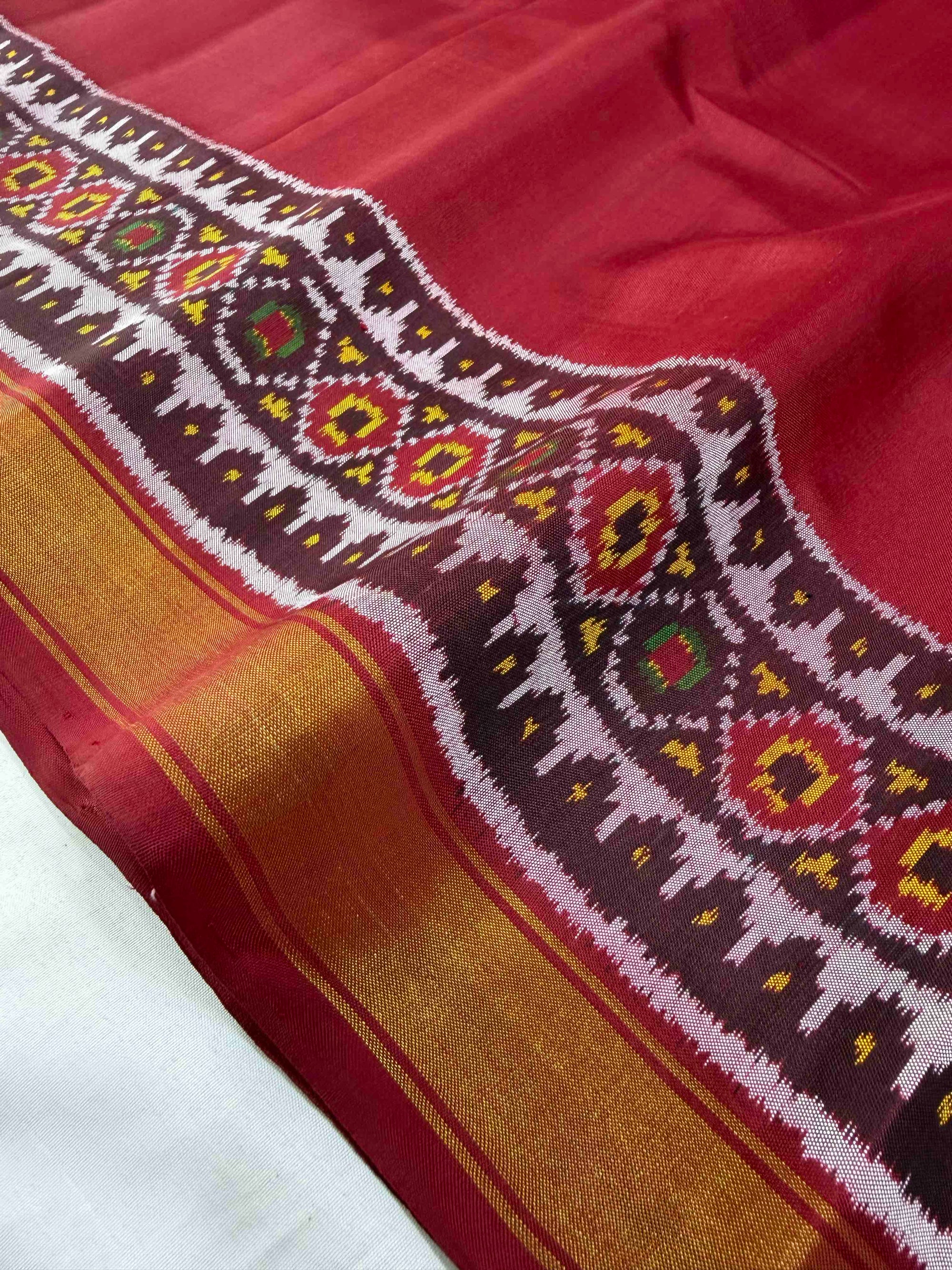 Plain Red With Maroon Hand Woven Rajkot Patola Silk Saree
