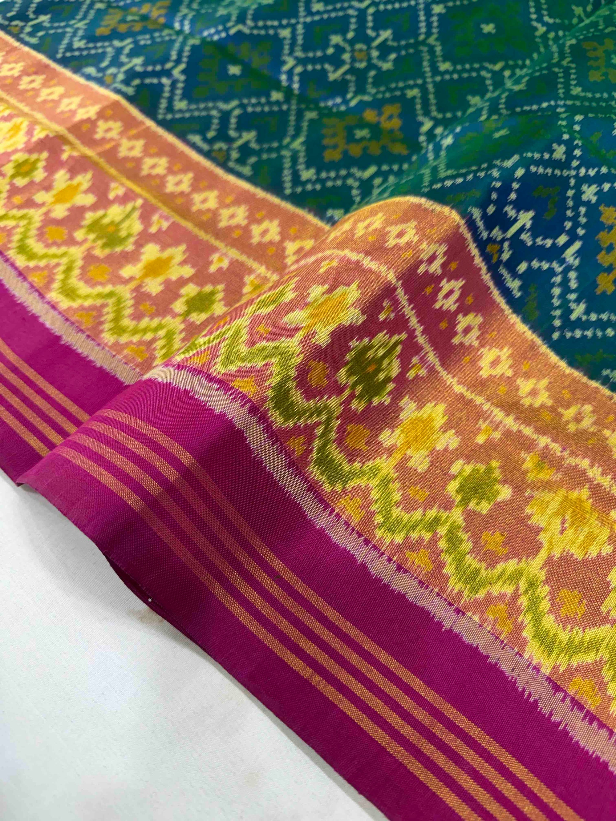 Morepiach & Pink Paanchanda Design Hand Woven Rajkot Patola Silk Saree