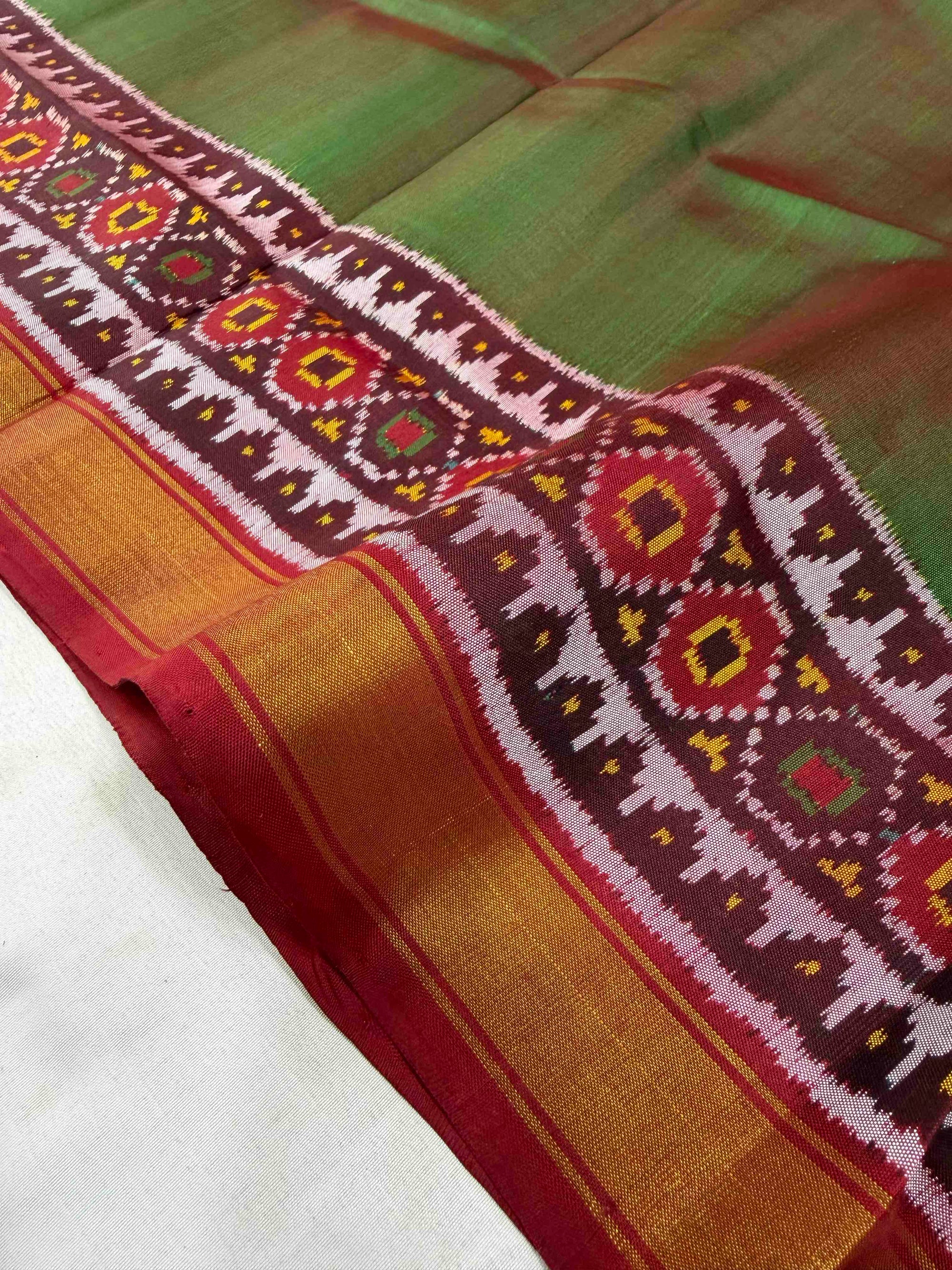 Plain Green With Maroon Hand Woven Rajkot Patola Silk Saree