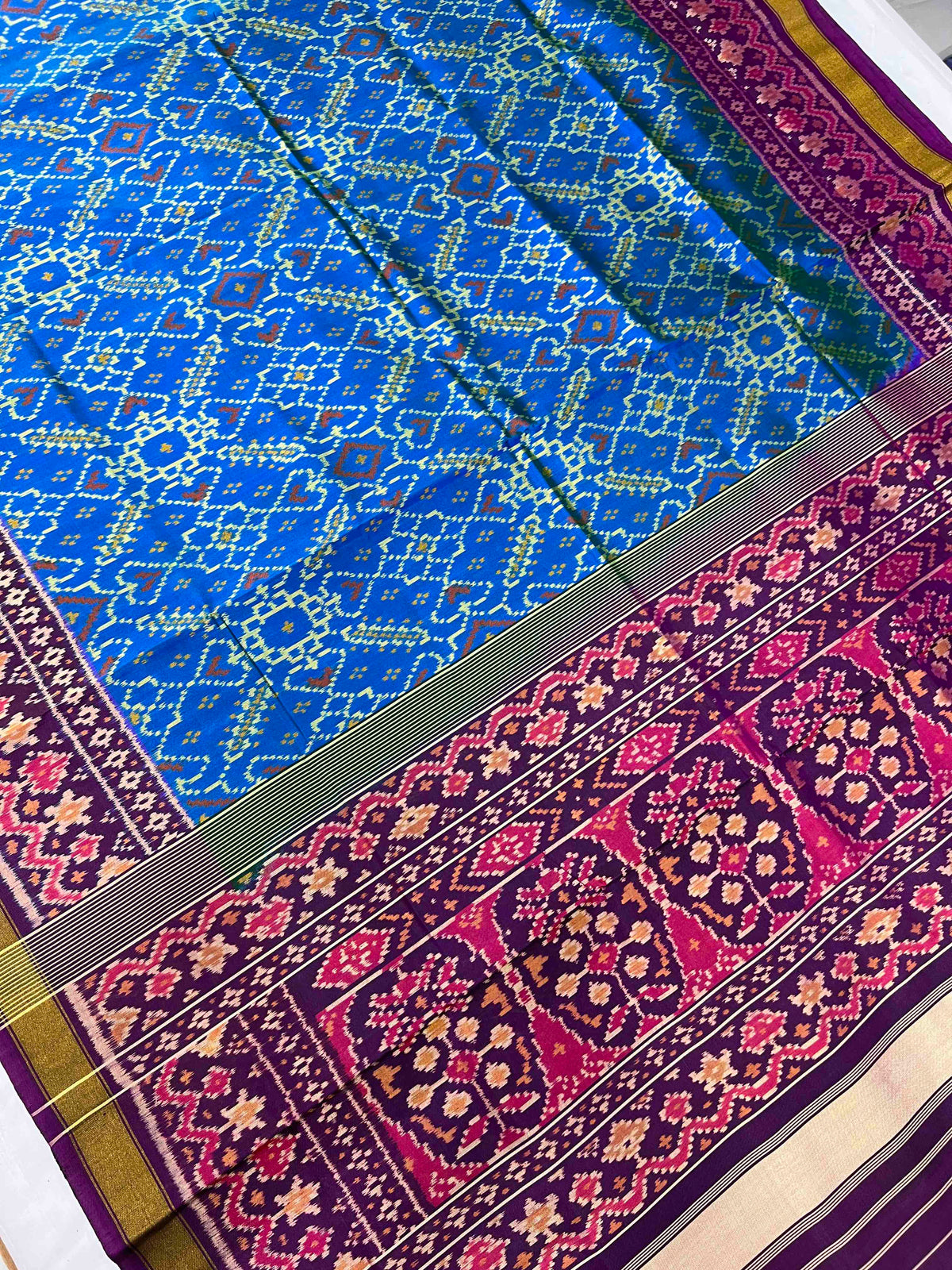 Sky Blue With Purple Manekchok Design Hand Woven Rajkot Patola Silk Saree