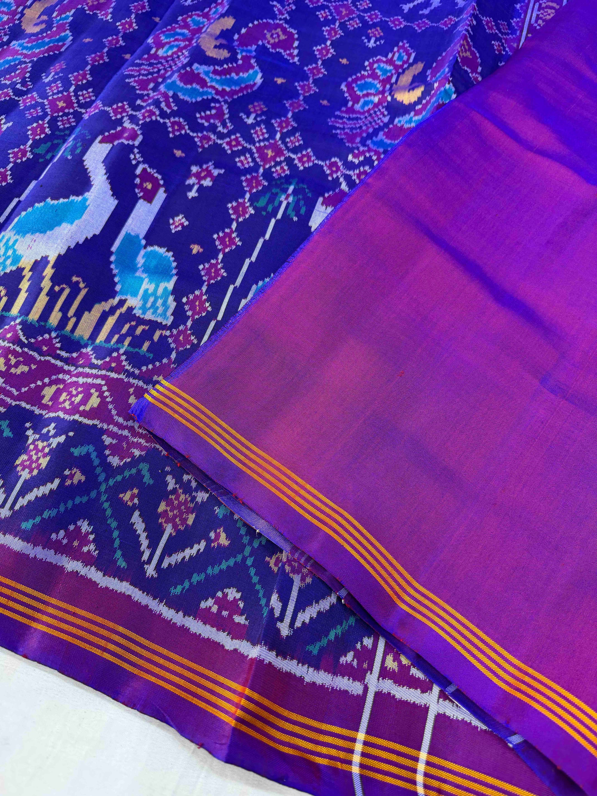 Magenta Big Motifs Design Hand Woven Rajkot Ikat Patola Silk Saree