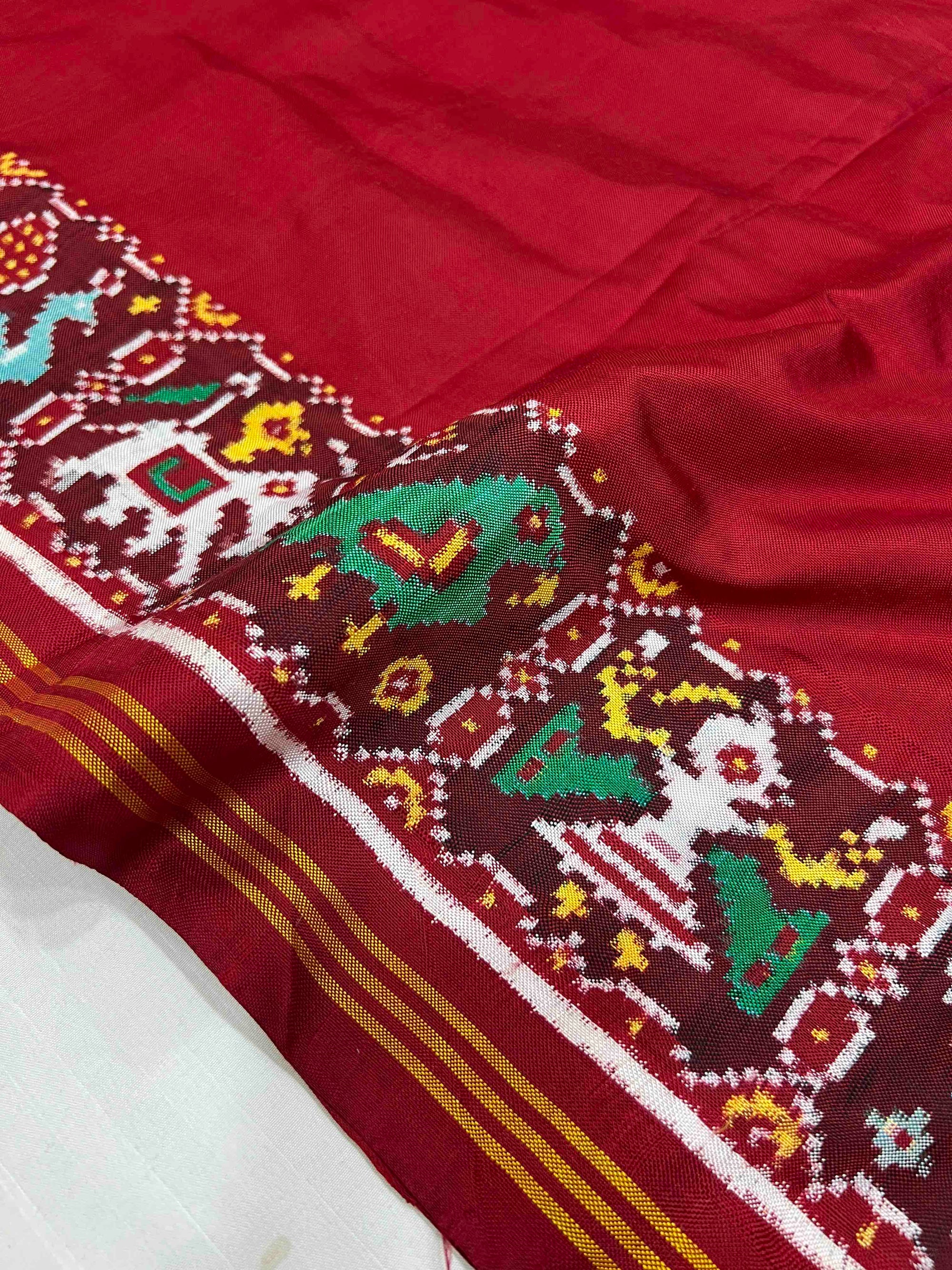 Full Red Plain With Narikunj Border Pure Hand Woven Double Ikat Patola Silk Saree
