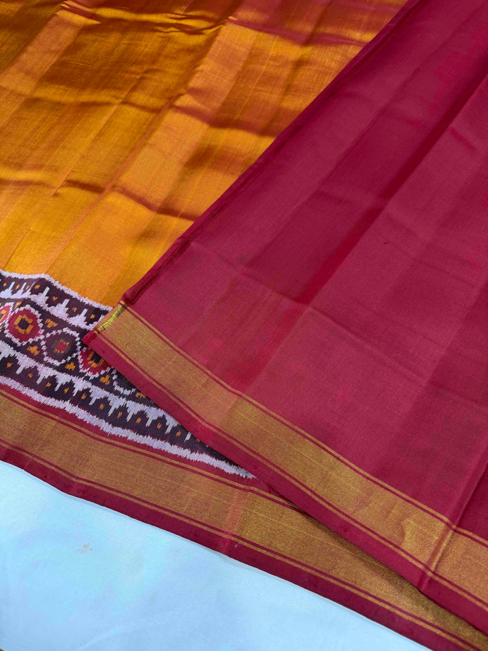 Plain Yellow With Maroon Hand Woven Rajkot Patola Silk Saree