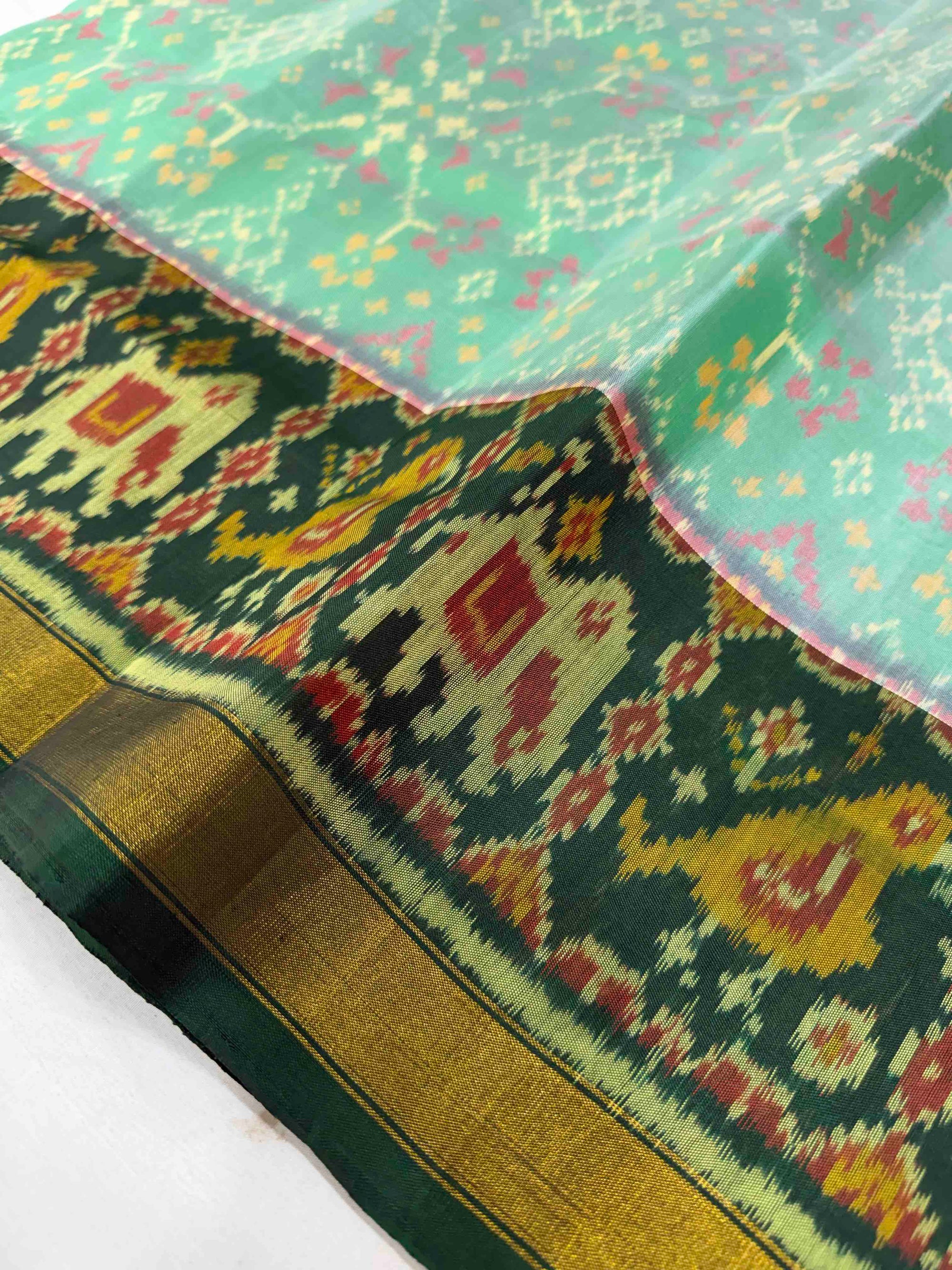 Light Green With Dark Green Hand Woven Rajkot Patola Silk Saree
