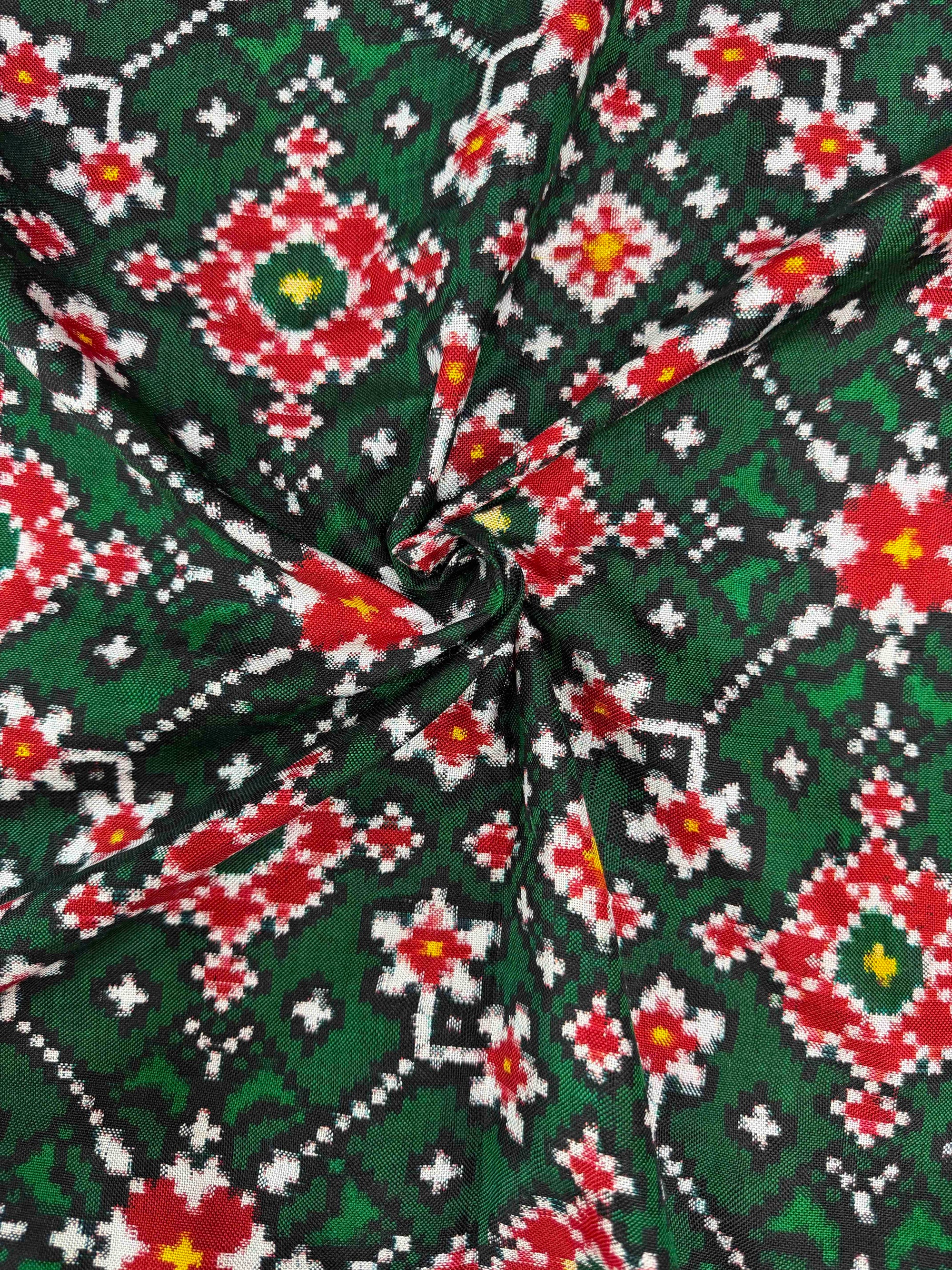 Green & Red Navratan Design Double Ikat Hand Woven Patola Silk Saree