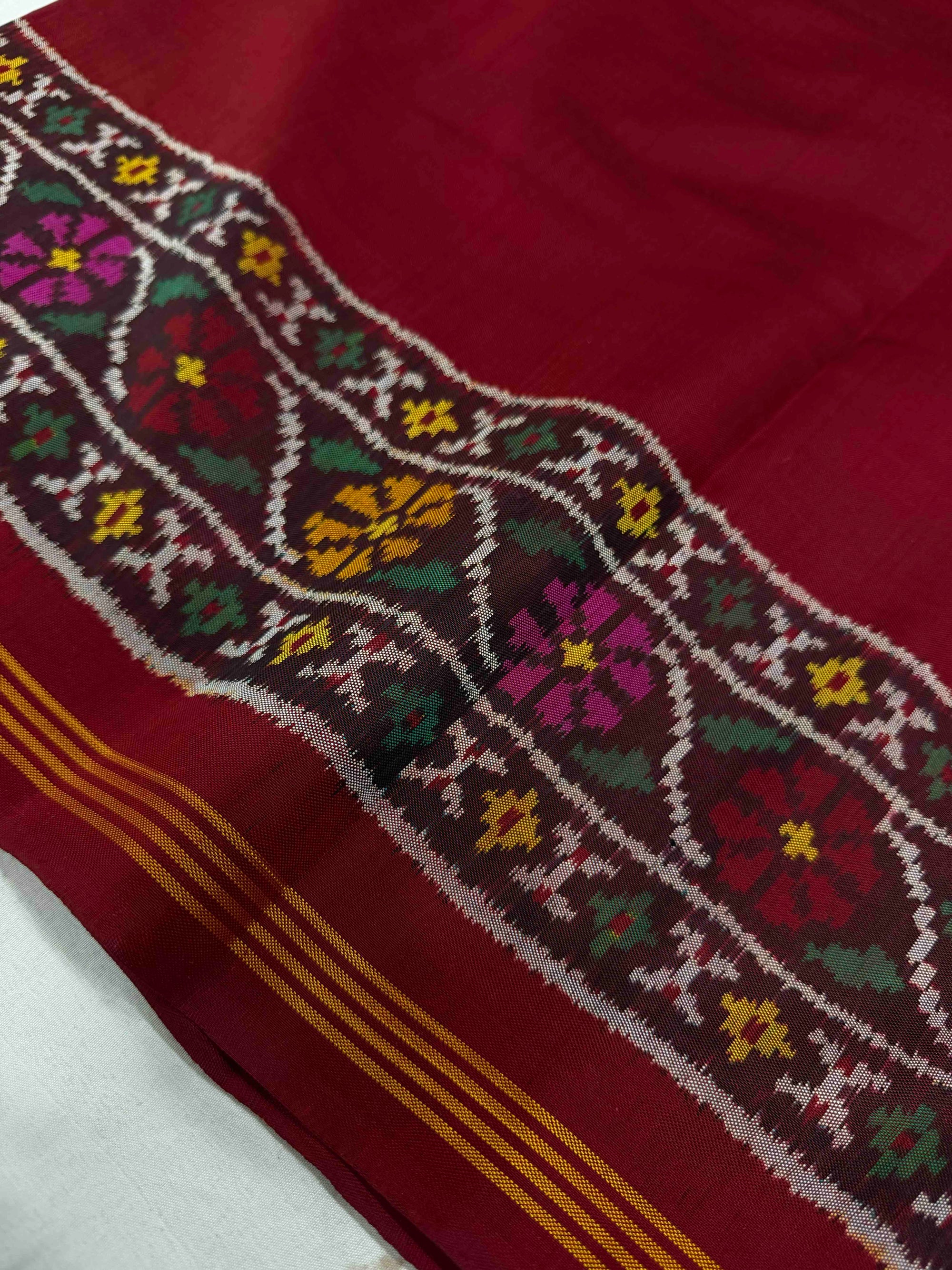 Plain Red With Maroon Hand Woven Rajkot Ikat Patola Silk Saree