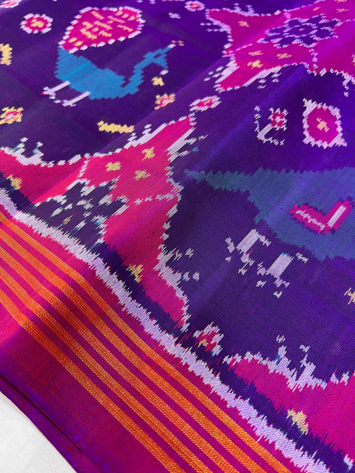 Purple And Pink Big Chabdi Design Hand Woven Rajkot Ikat Patola Silk Saree