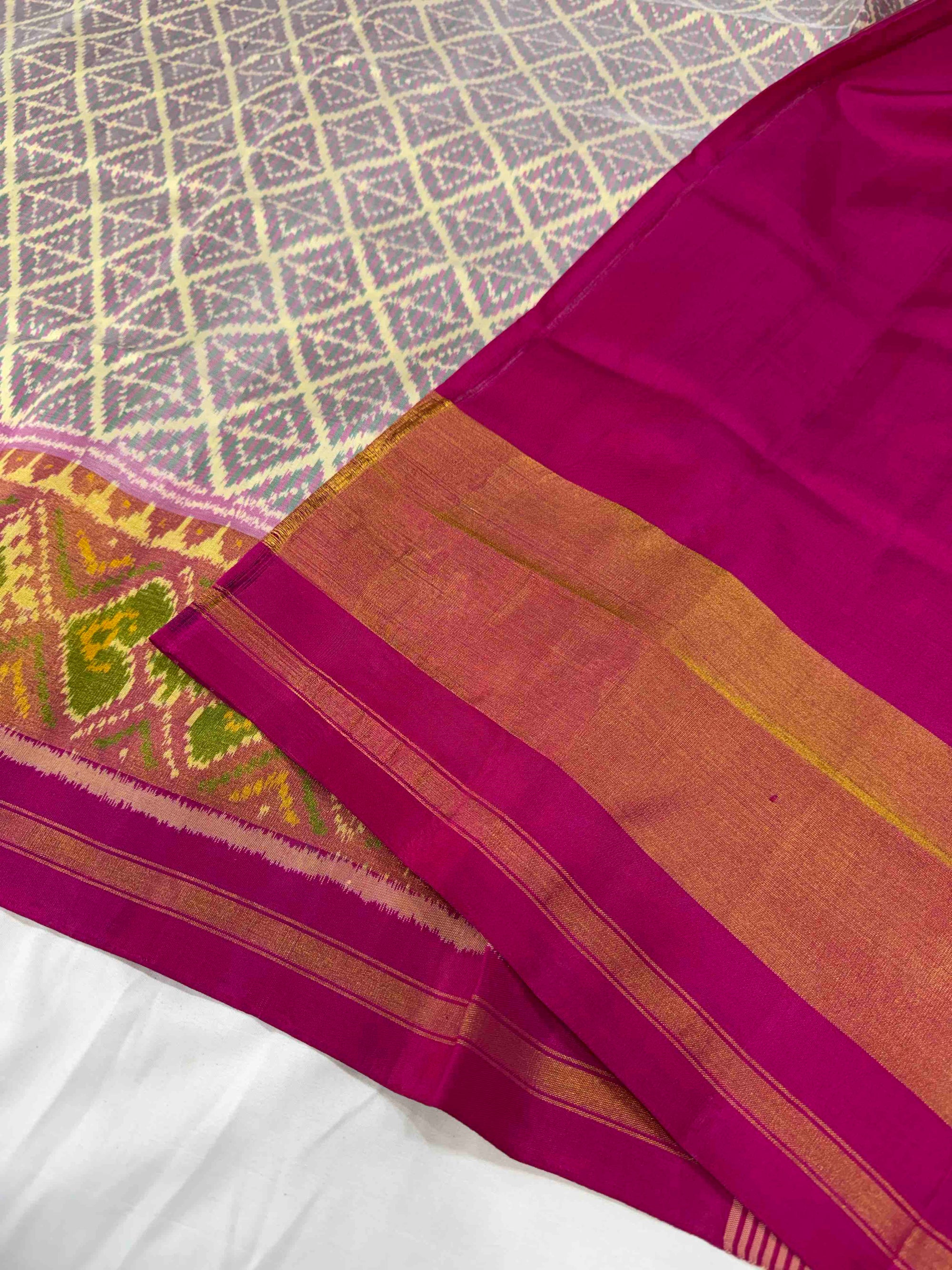 Light Pink With Pink Hand Woven Rajkot Patola Silk Saree