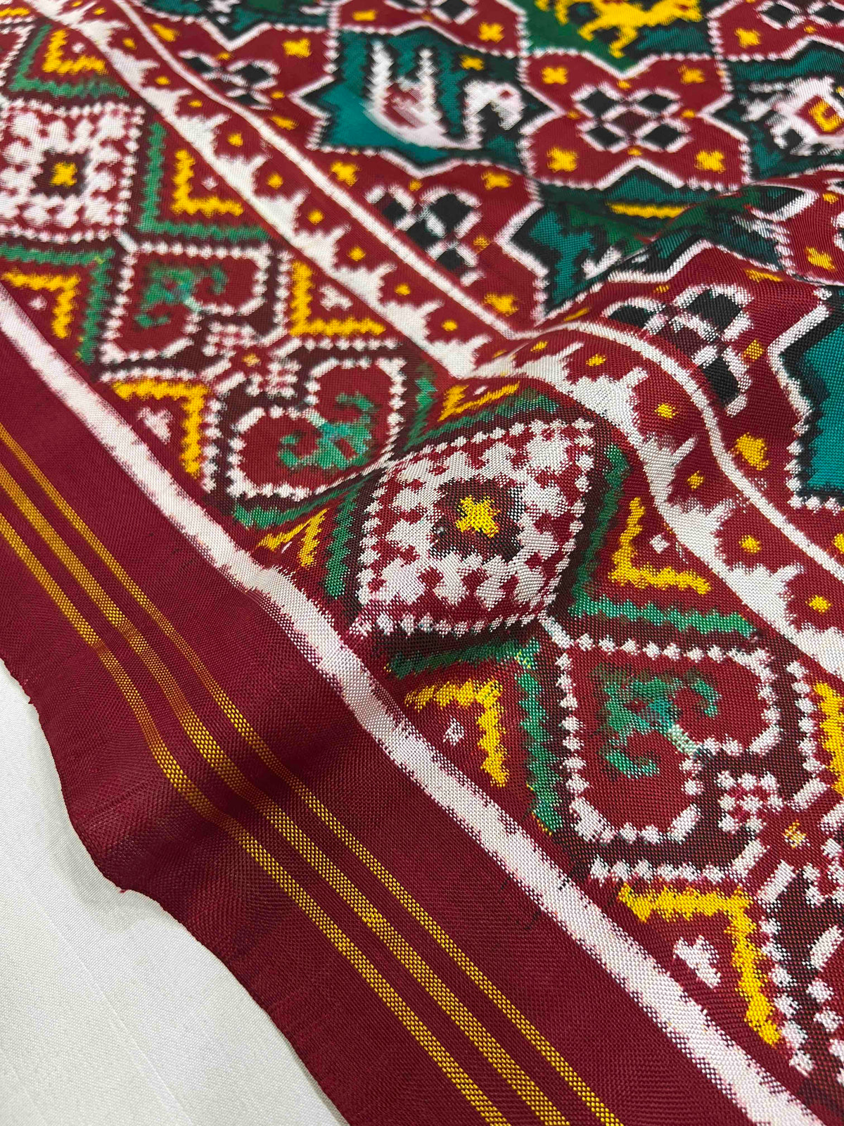 Sea Green With Red Star Motifs Design Pure Hand Woven Double Ikat Patola Silk Saree