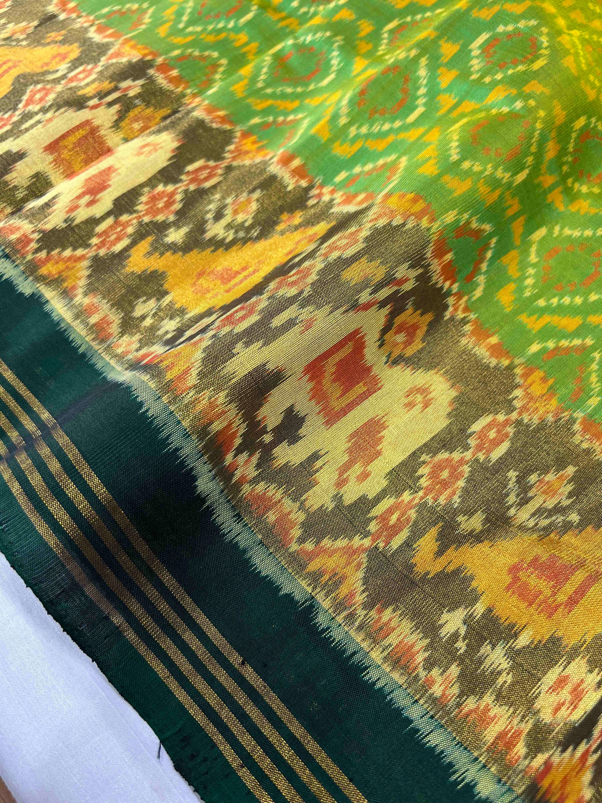 Parrot Green With Dark Green Small Design Hand Woven Rajkot Patola Silk Saree