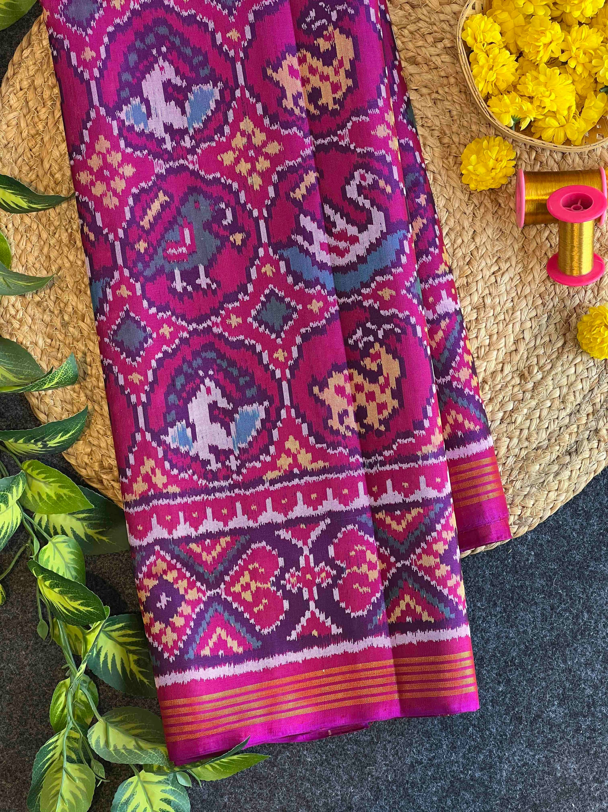 Pink & Purpule Small Motifs Design Hand Woven Ikat Patola Silk Saree