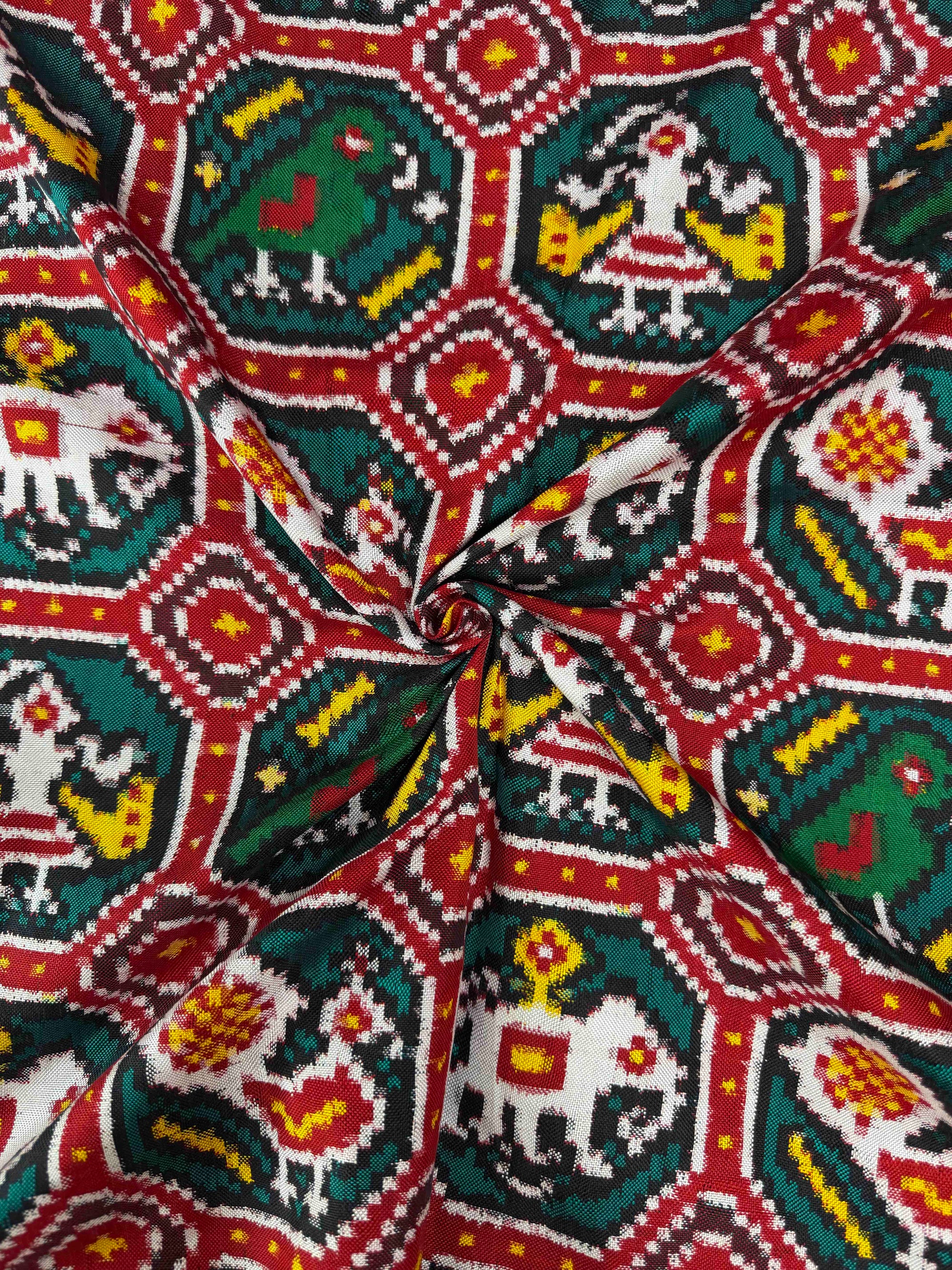 Green & Red 4 Figure Design Double Ikat Hand Woven Patola Silk Saree