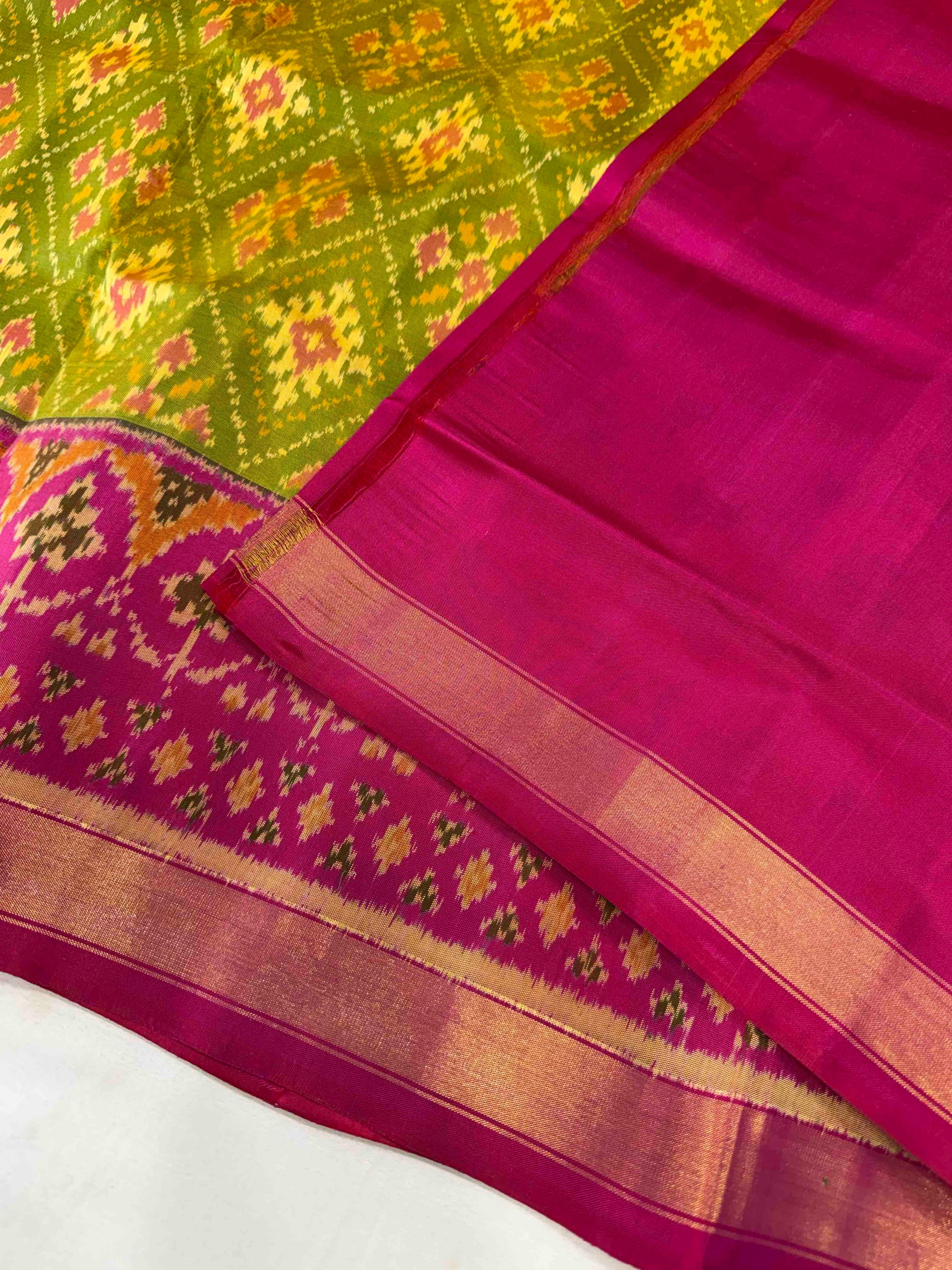 Green With Pink Paanchanda Design Hand Woven Rajkot Patola Silk Saree