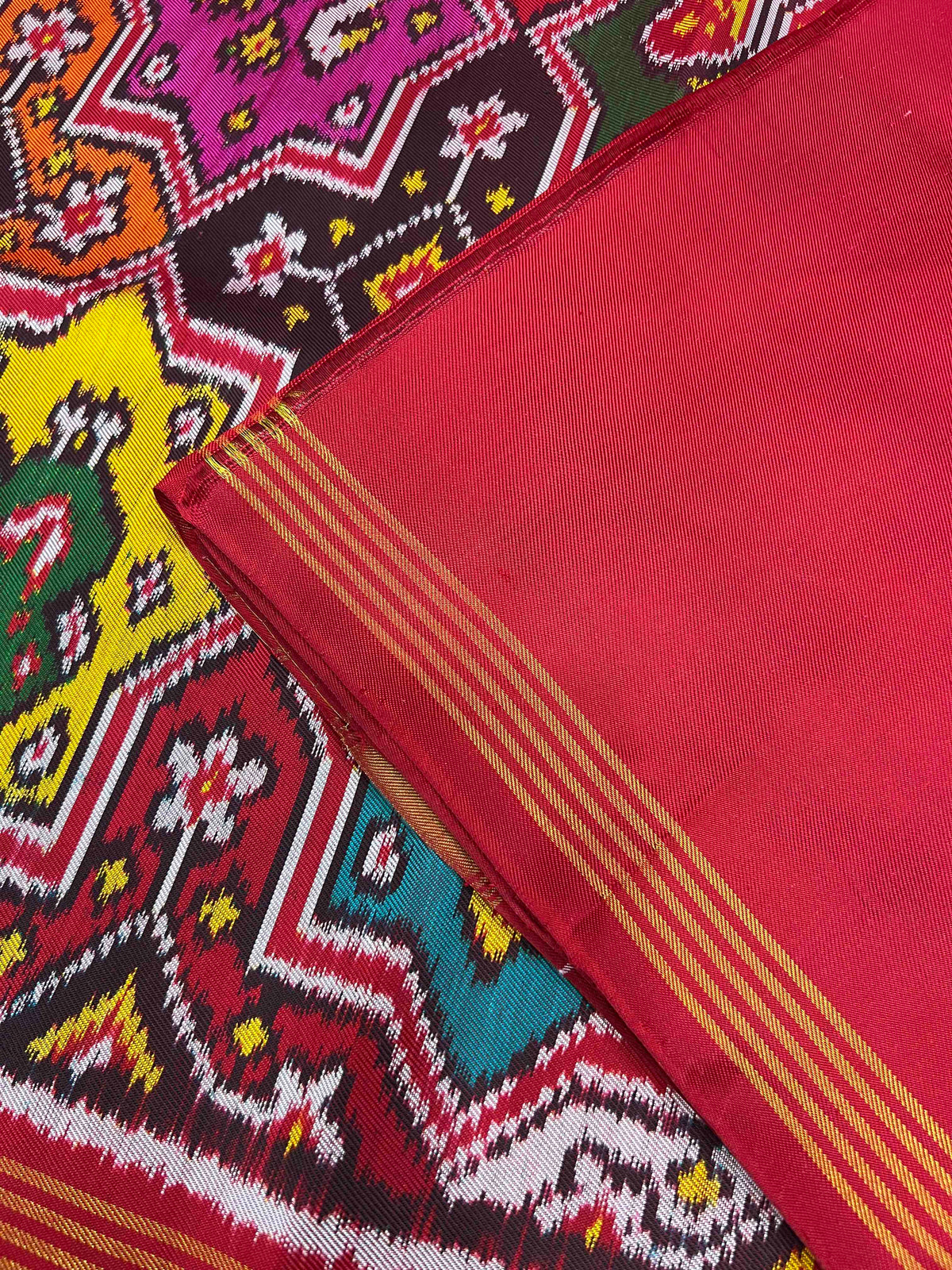 Multi Color Star Design Hand Woven Rajkot Twill Ikat Patola Silk Saree