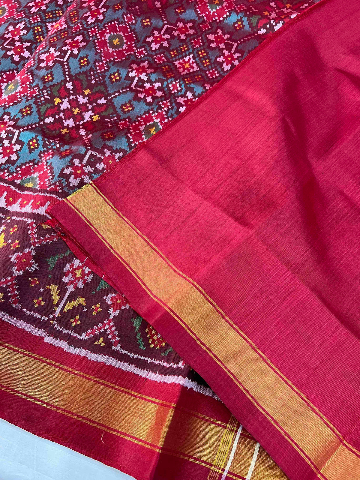 Sea Green With Red Navratan Design Hand Woven Rajkot Patola Silk Saree
