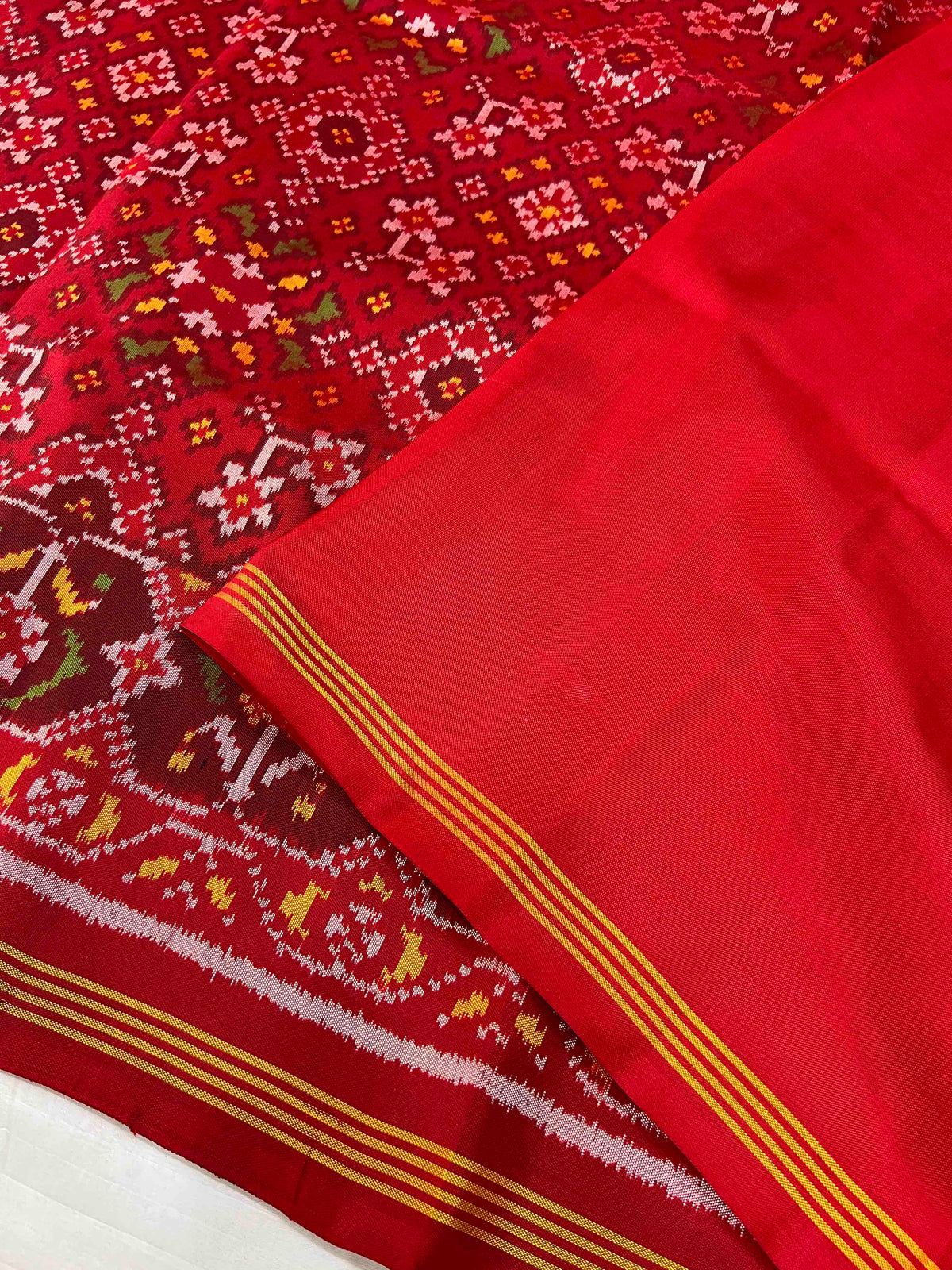 Full Red Navratan Design Hand Woven Rajkot Ikat Patola Silk Saree