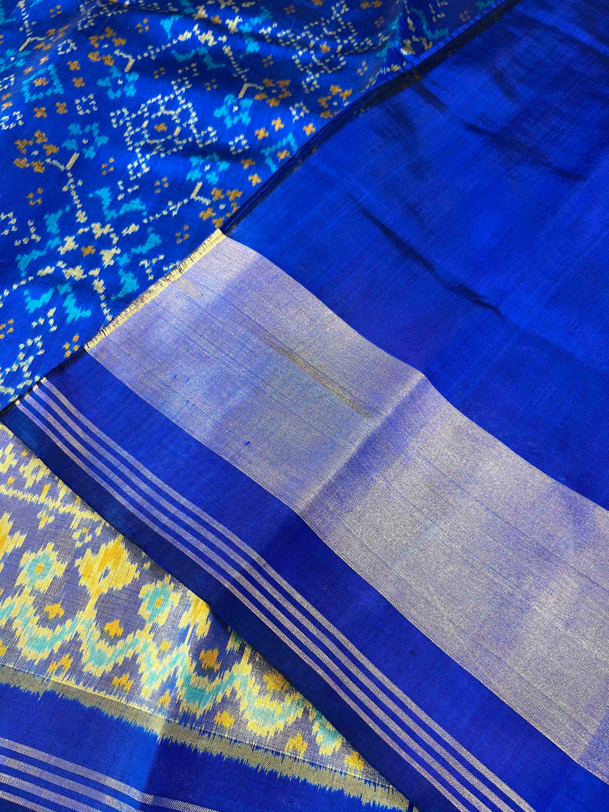 Full Blue Navratan Design Hand Woven Rajkot Patola Silk Saree