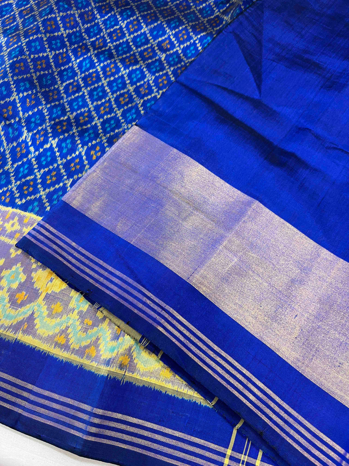 Full Blue Daliya Bhat Design Hand Woven Rajkot Patola Silk Saree