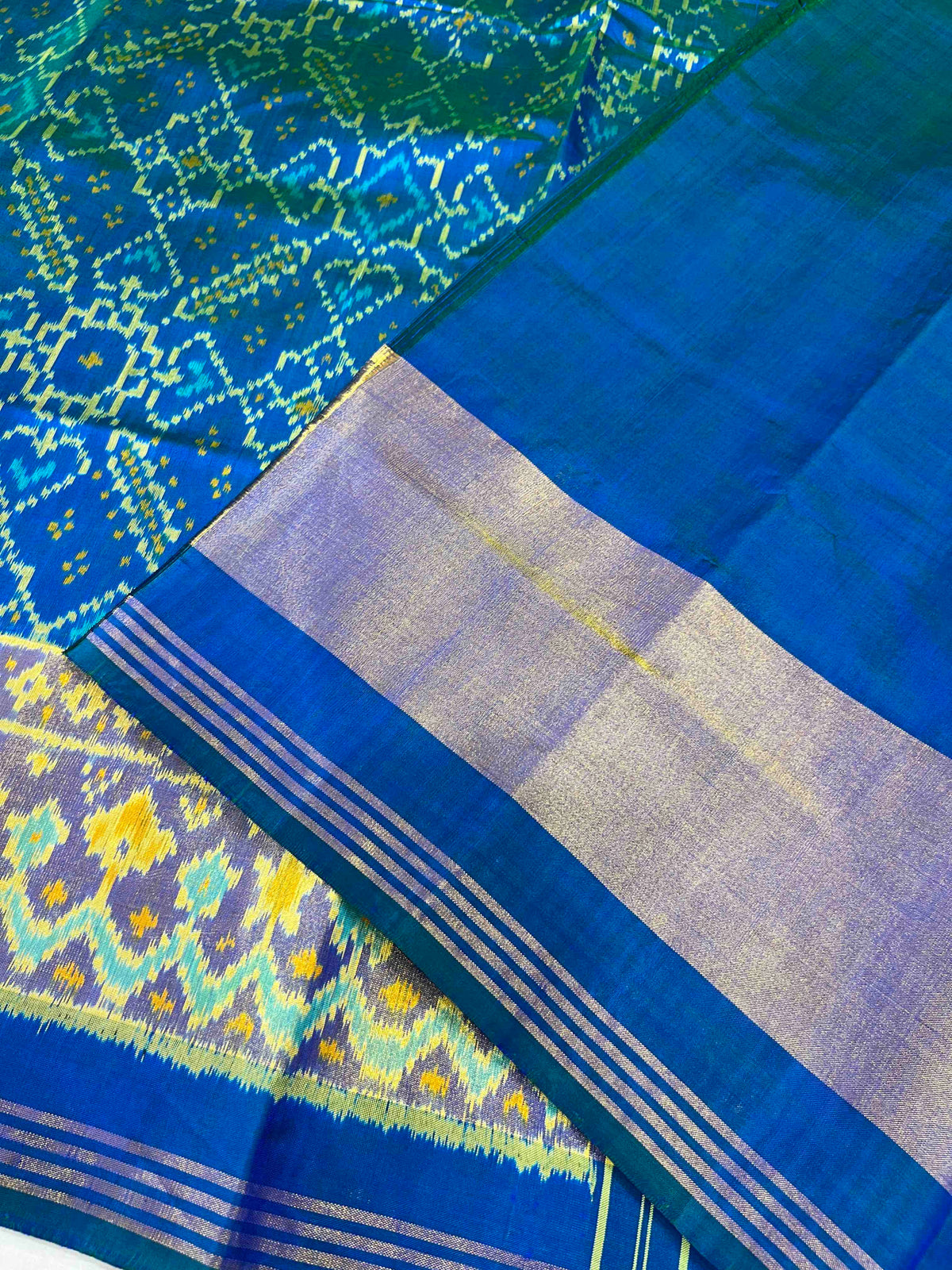 Full Sky Blue Manekchok Design Hand Woven Rajkot Patola Silk Saree
