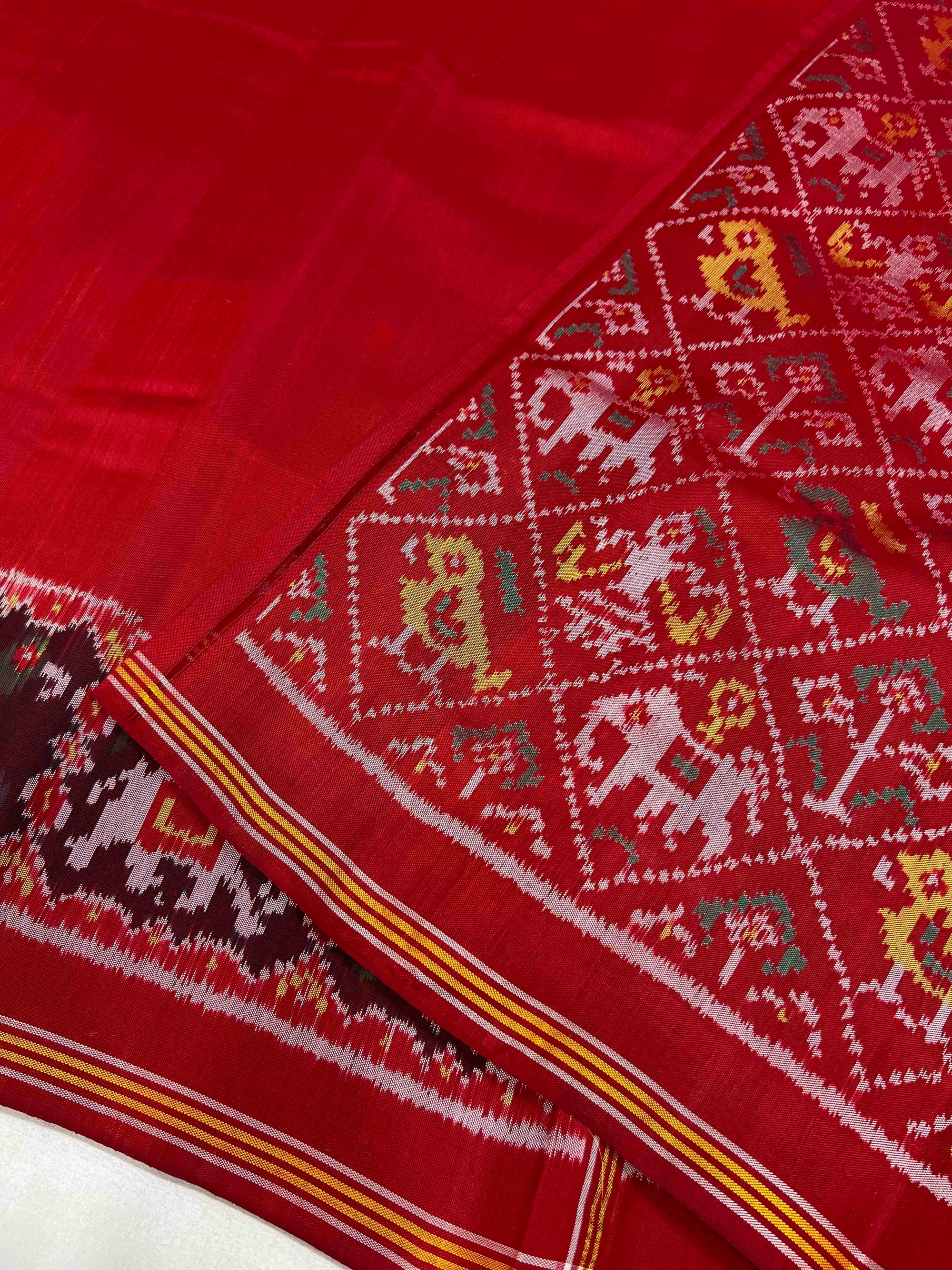 Plain Red With Maroon Hand Woven Rajkot Ikat Patola Silk Saree
