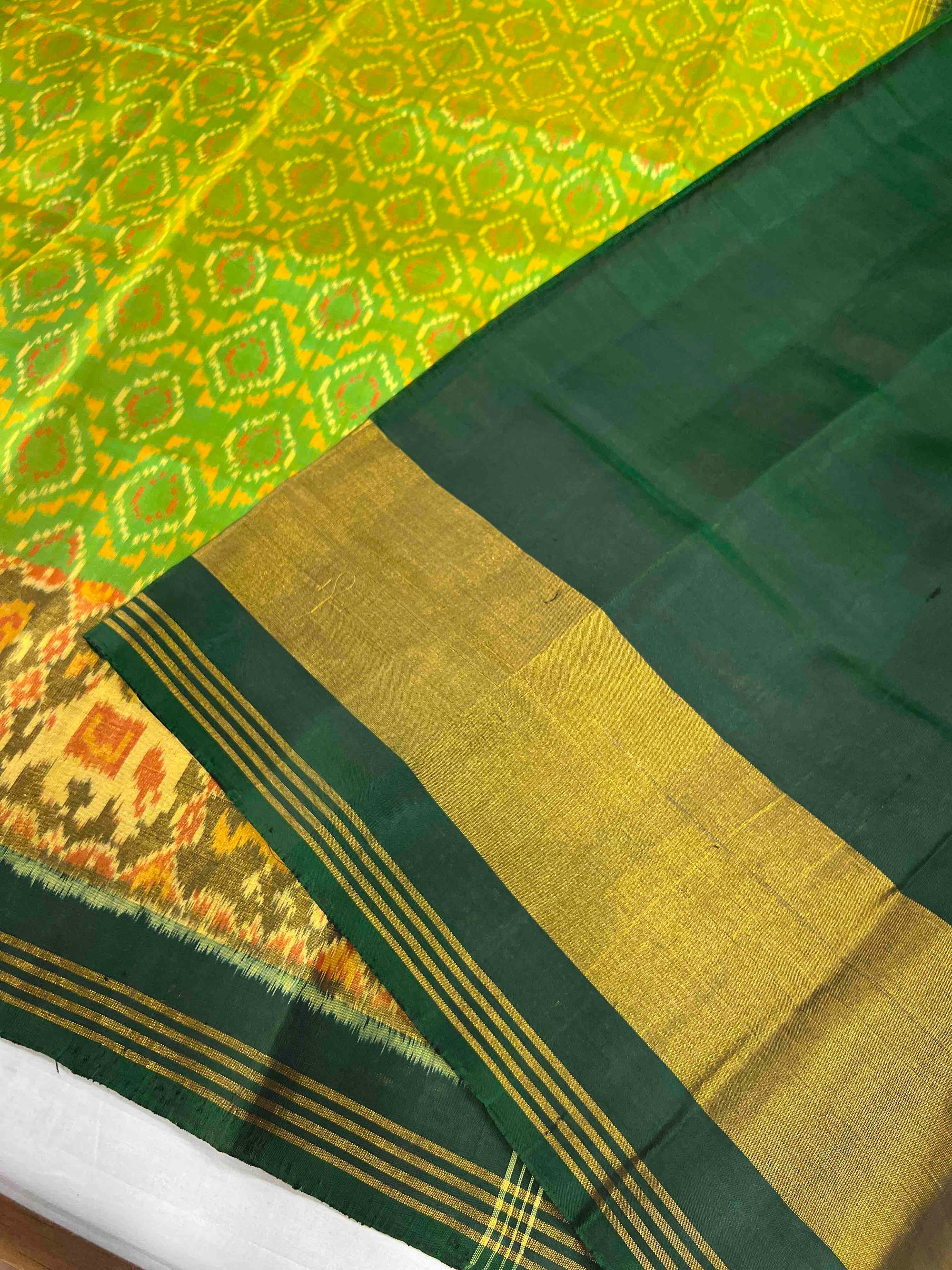 Parrot Green With Dark Green Small Design Hand Woven Rajkot Patola Silk Saree