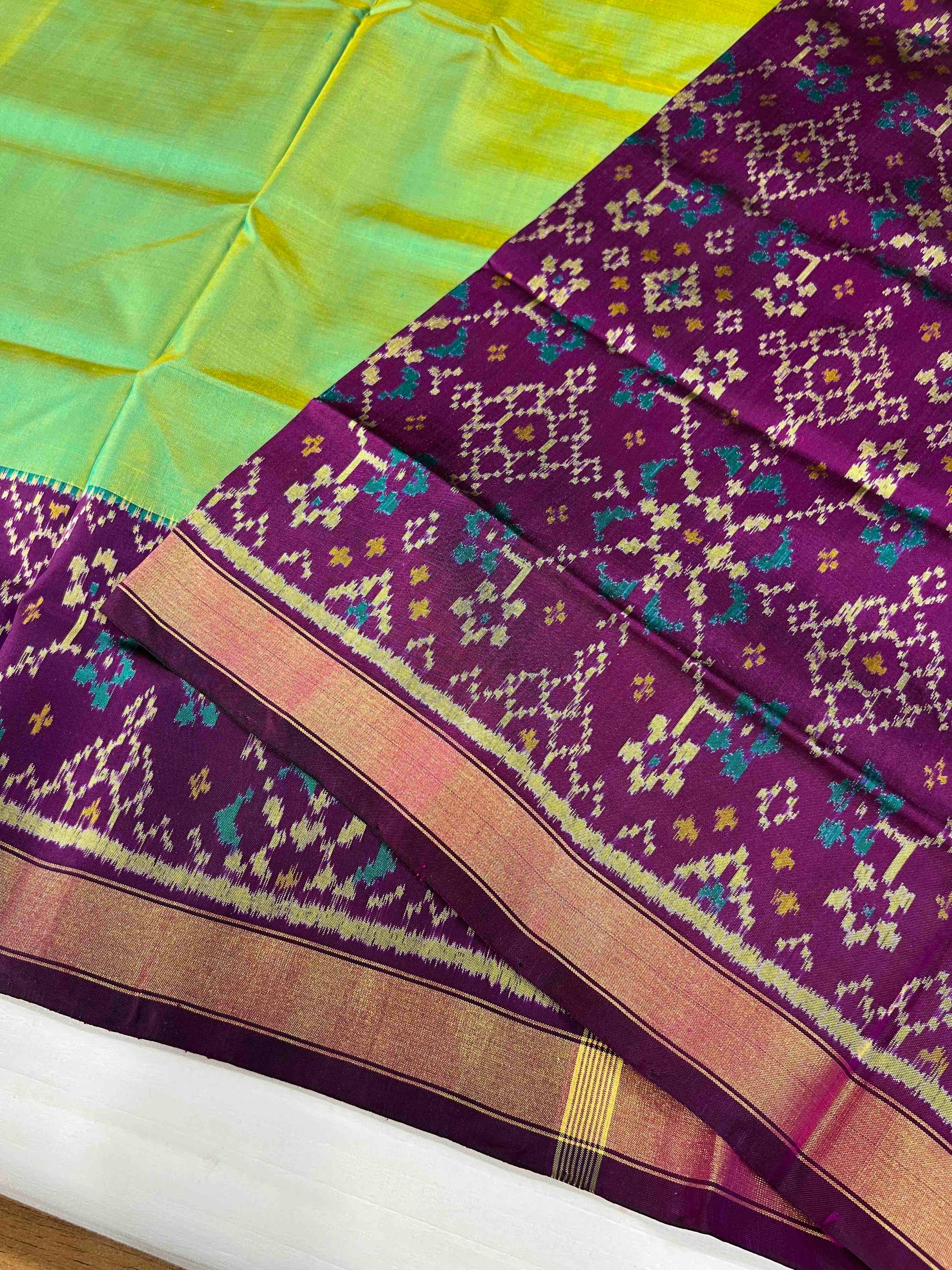 Parot Green With Purple Hand Woven Rajkot Patola Silk Saree