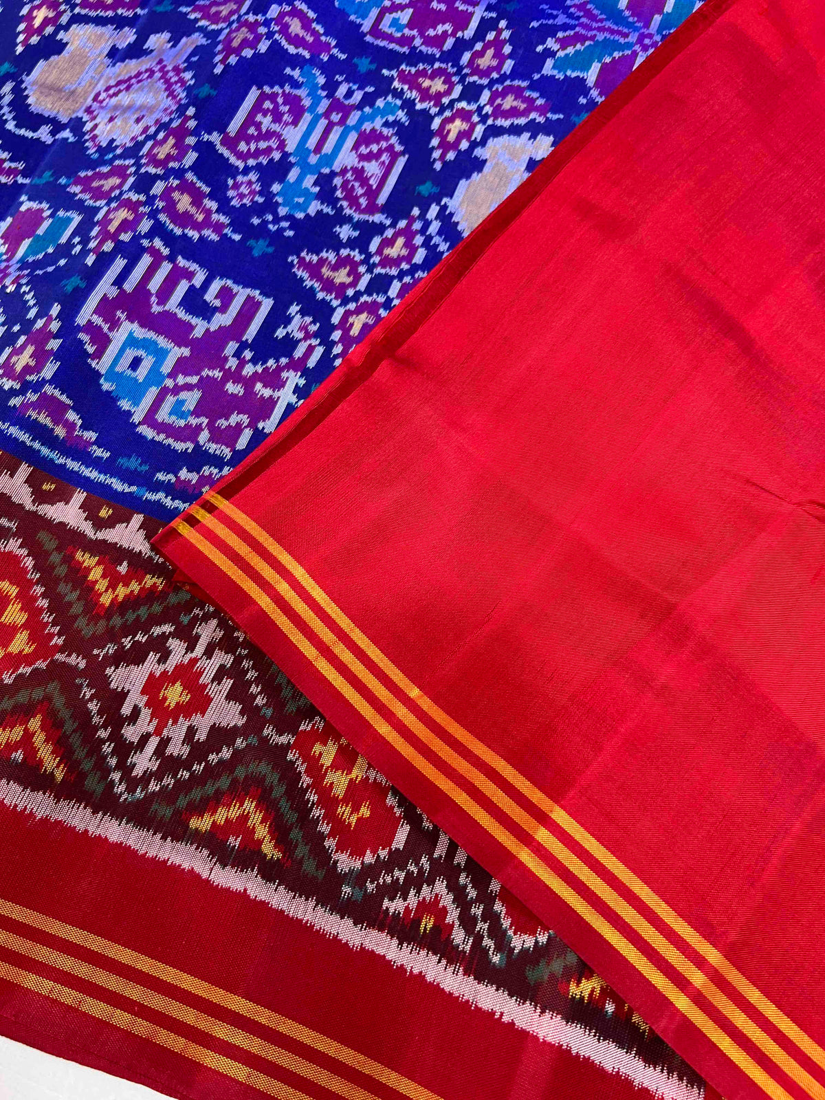 Blue And Red Small Motifs Design Hand Woven Rajkot Ikat Patola Silk Saree