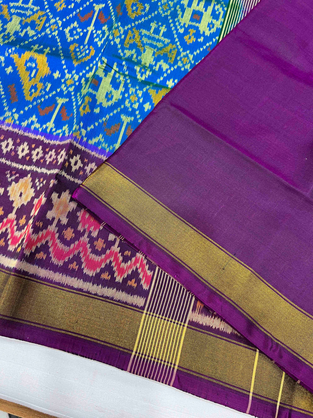 Sky Blue With Purple Narikunj Design Hand Woven Rajkot Patola Silk Saree