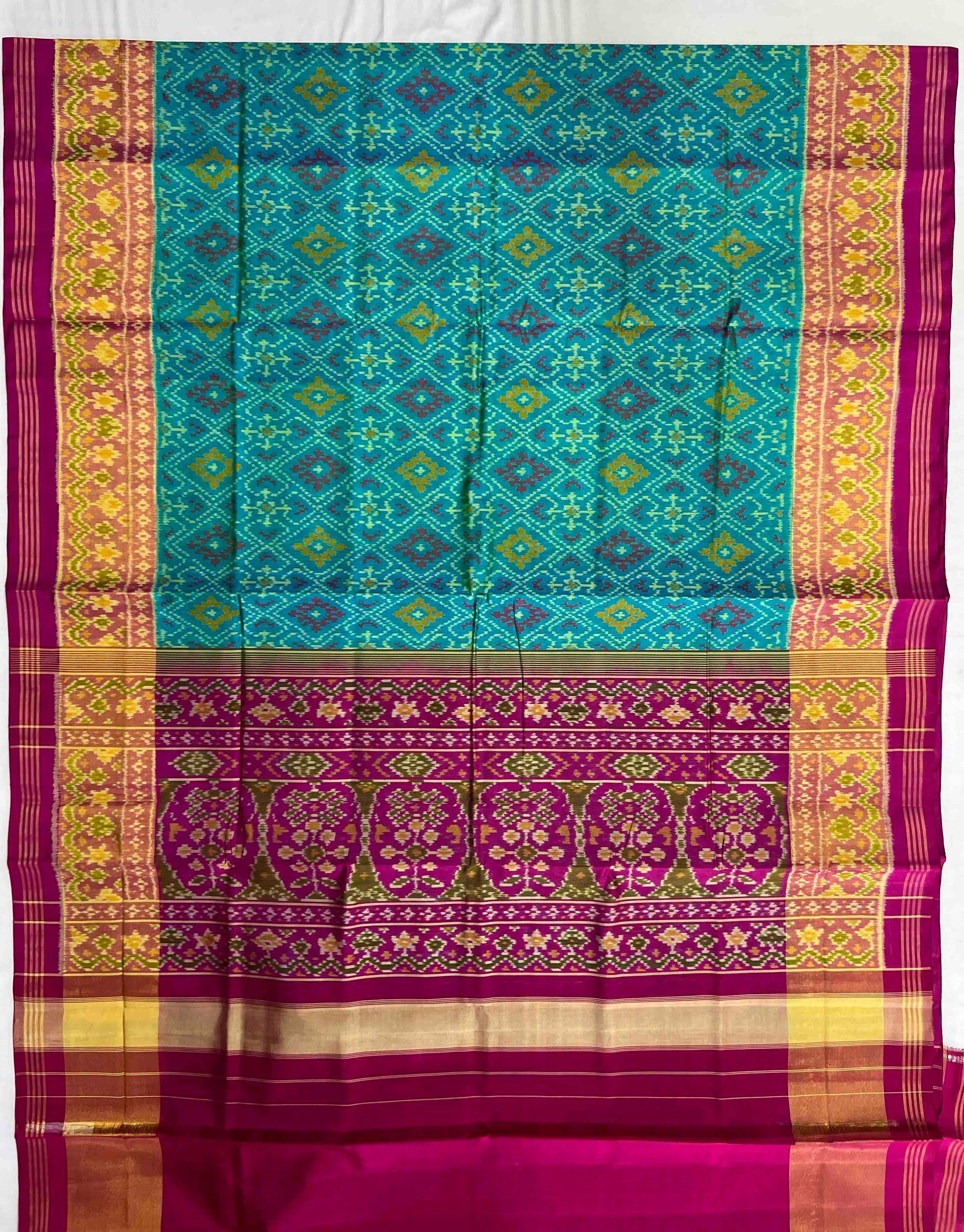 Pan-Chanda Traditional Design Handwoven Patola Silk Saree