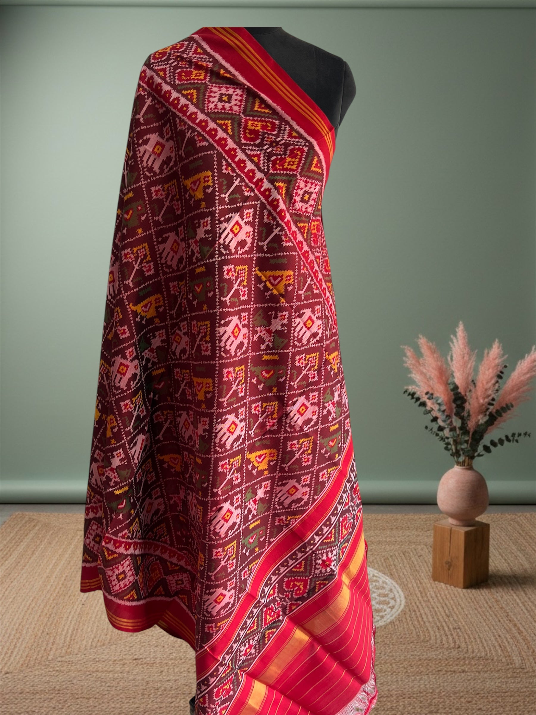 Maroon & Red Hand Woven Rajkot ikat Patola Dupatta